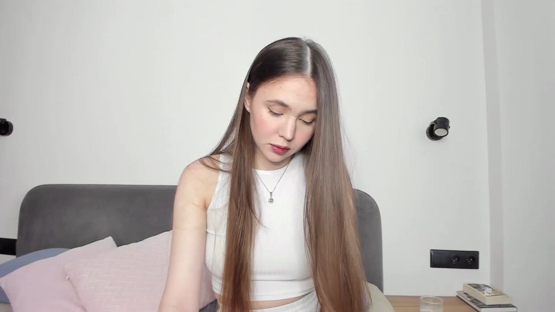 Gallery image thumbnail from SofiaShy's myfreecams stream on, 05/18/2024, 13:11 image 8 of 20