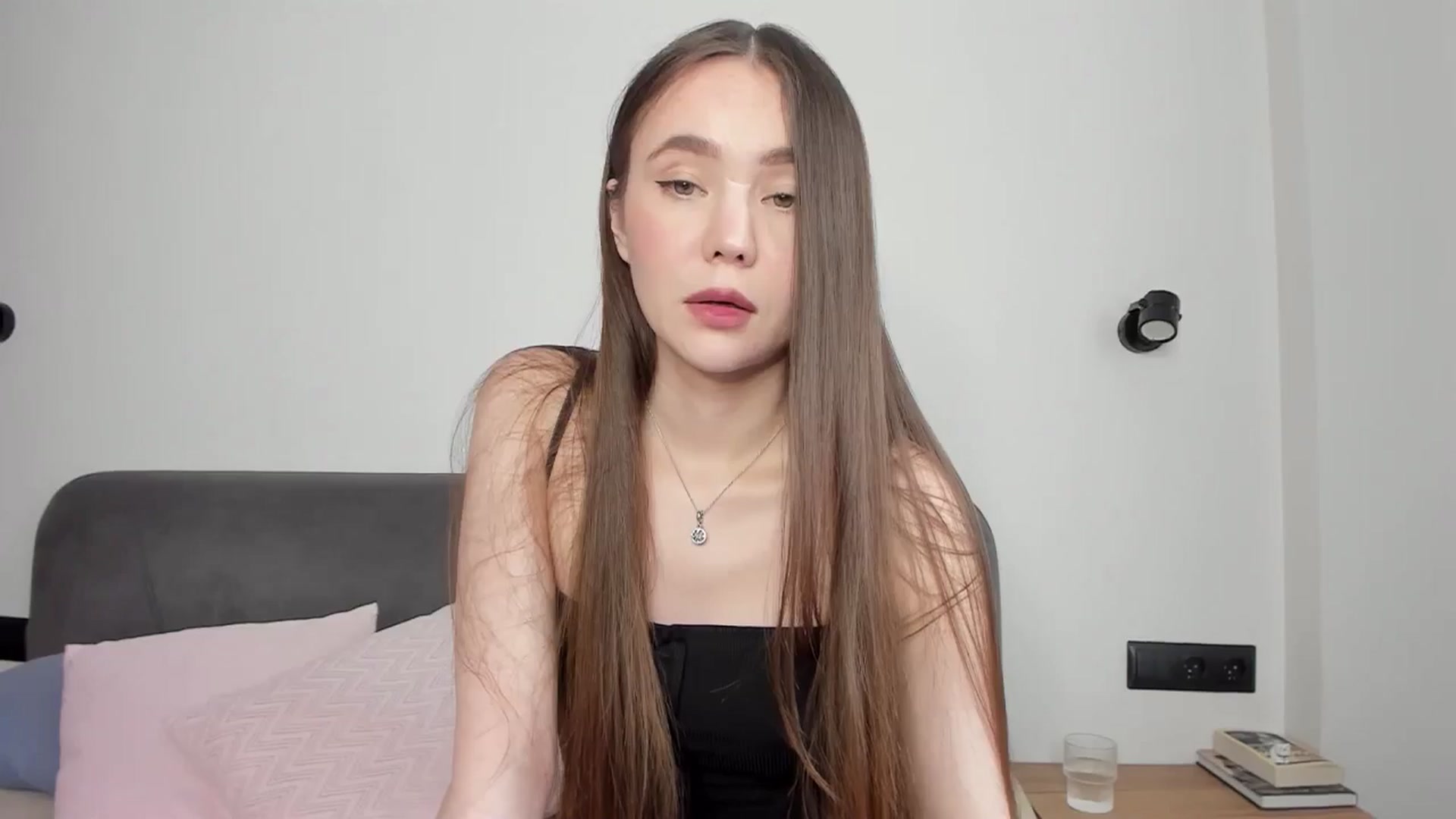 Gallery image thumbnail from SofiaShy's myfreecams stream on, 05/20/2024, 14:18 image 11 of 20