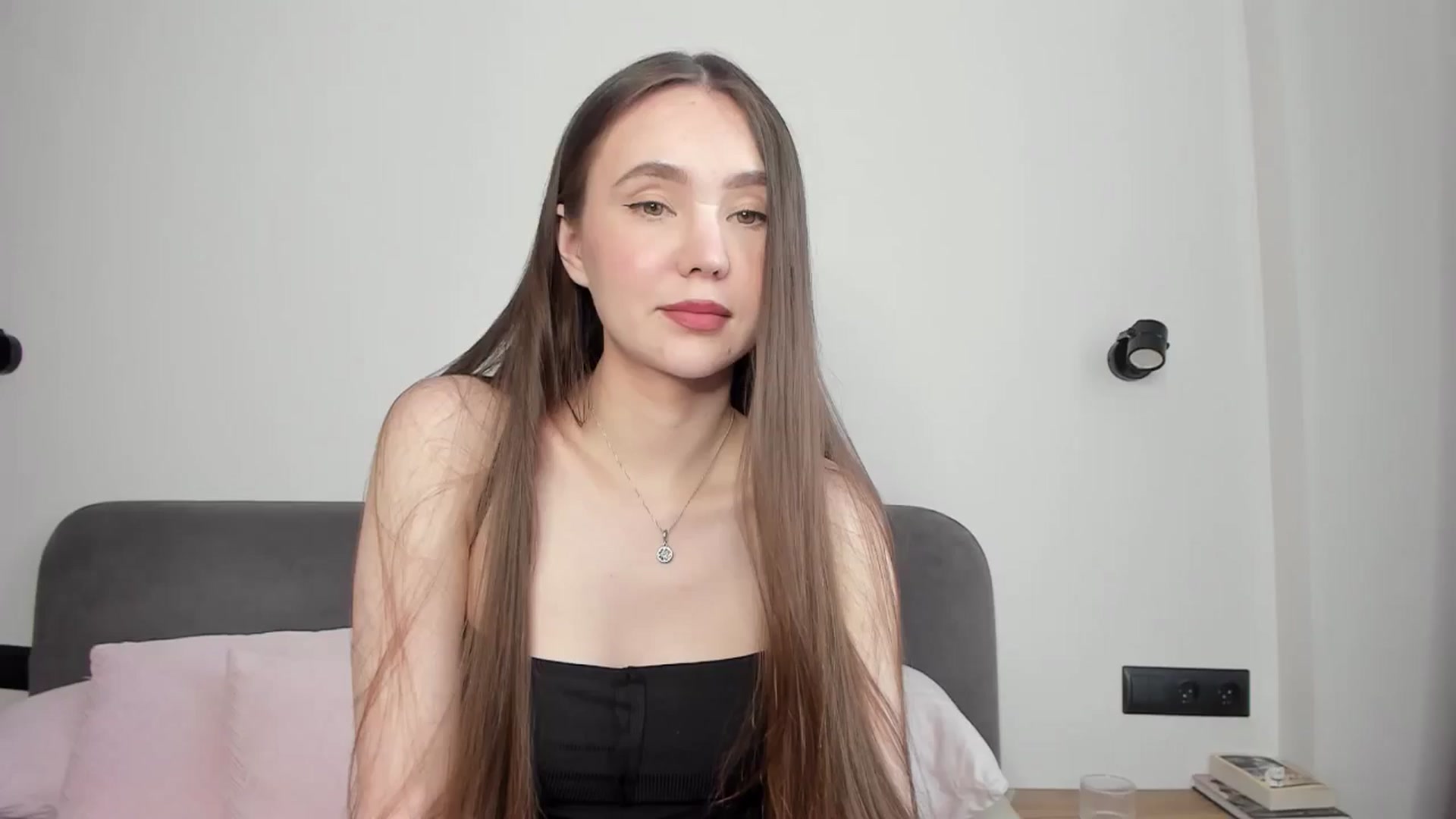 Gallery image thumbnail from SofiaShy's myfreecams stream on, 05/25/2024, 13:36 image 11 of 20