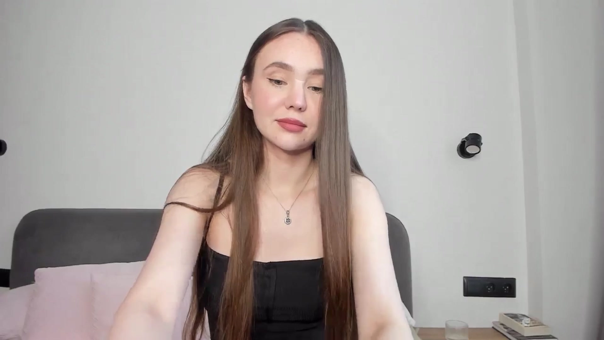 Gallery image thumbnail from SofiaShy's myfreecams stream on, 05/25/2024, 14:40 image 13 of 20