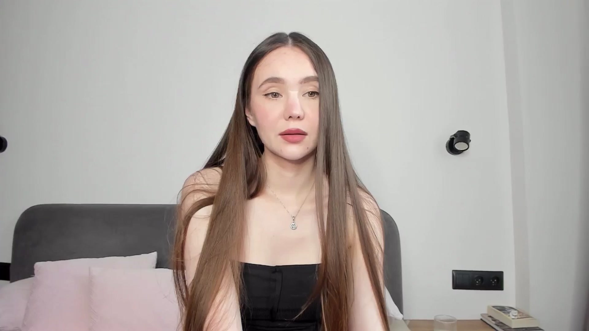 Gallery image thumbnail from SofiaShy's myfreecams stream on, 05/25/2024, 14:40 image 17 of 20