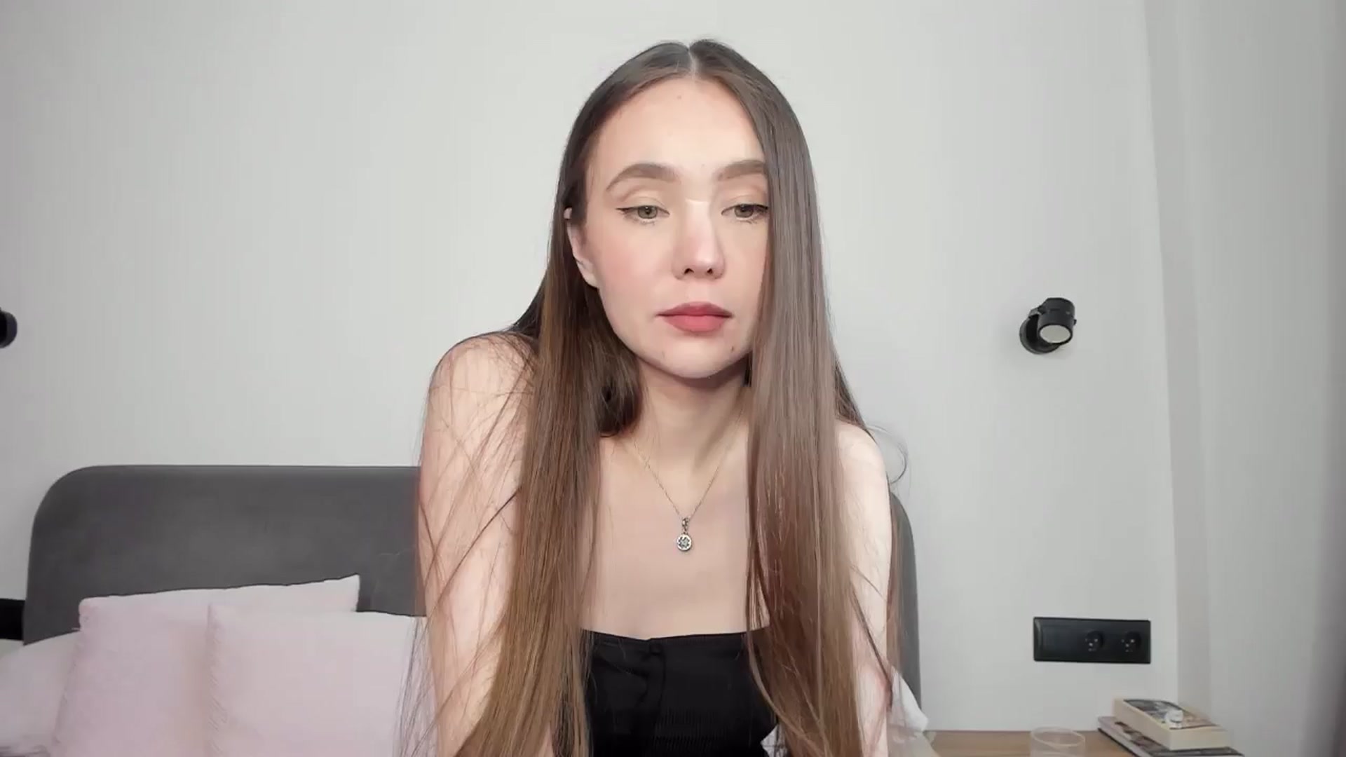 Gallery image thumbnail from SofiaShy's myfreecams stream on, 05/25/2024, 14:40 image 8 of 20