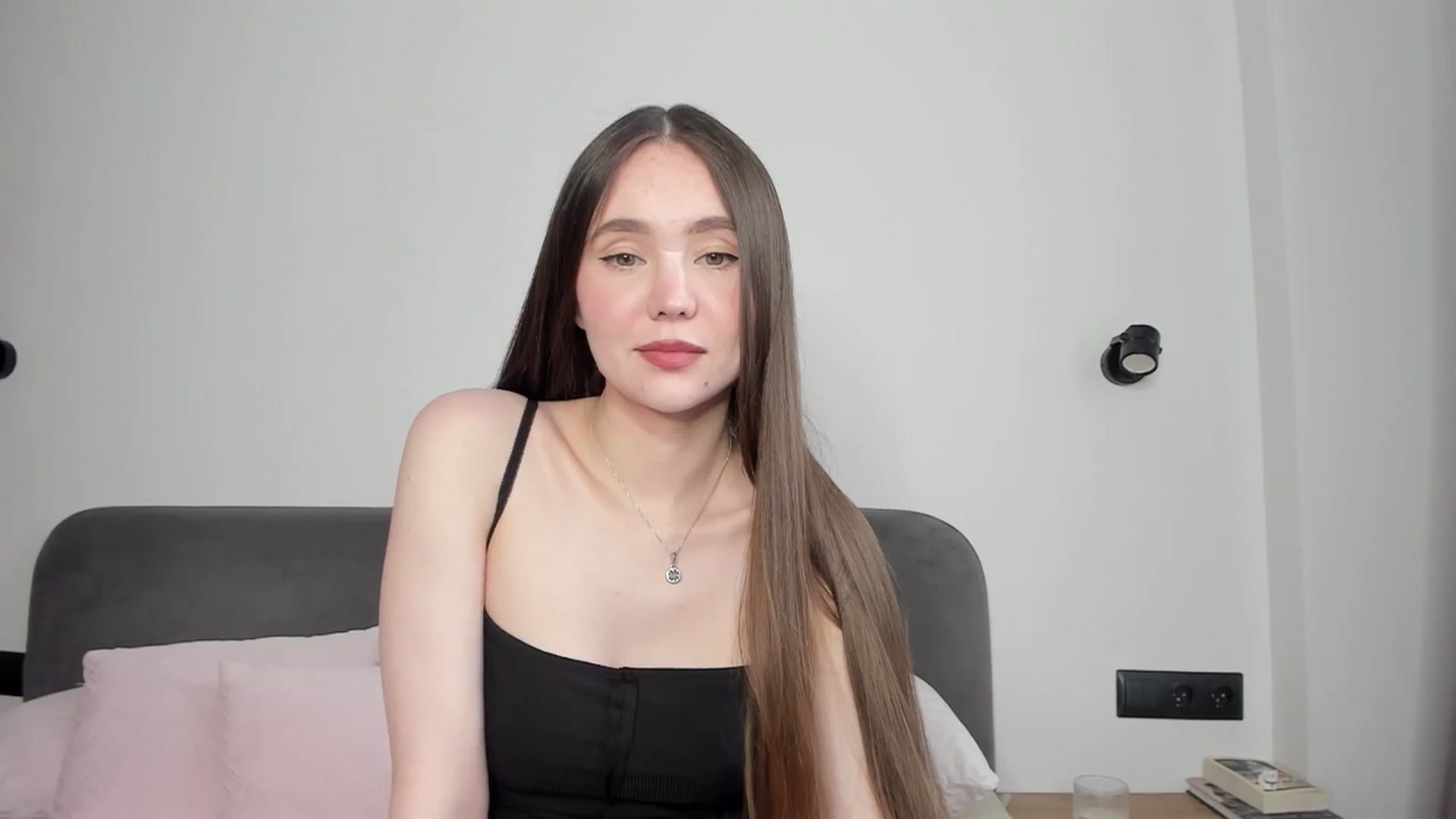 Gallery image thumbnail from SofiaShy's myfreecams stream on, 05/25/2024, 14:40 image 16 of 20