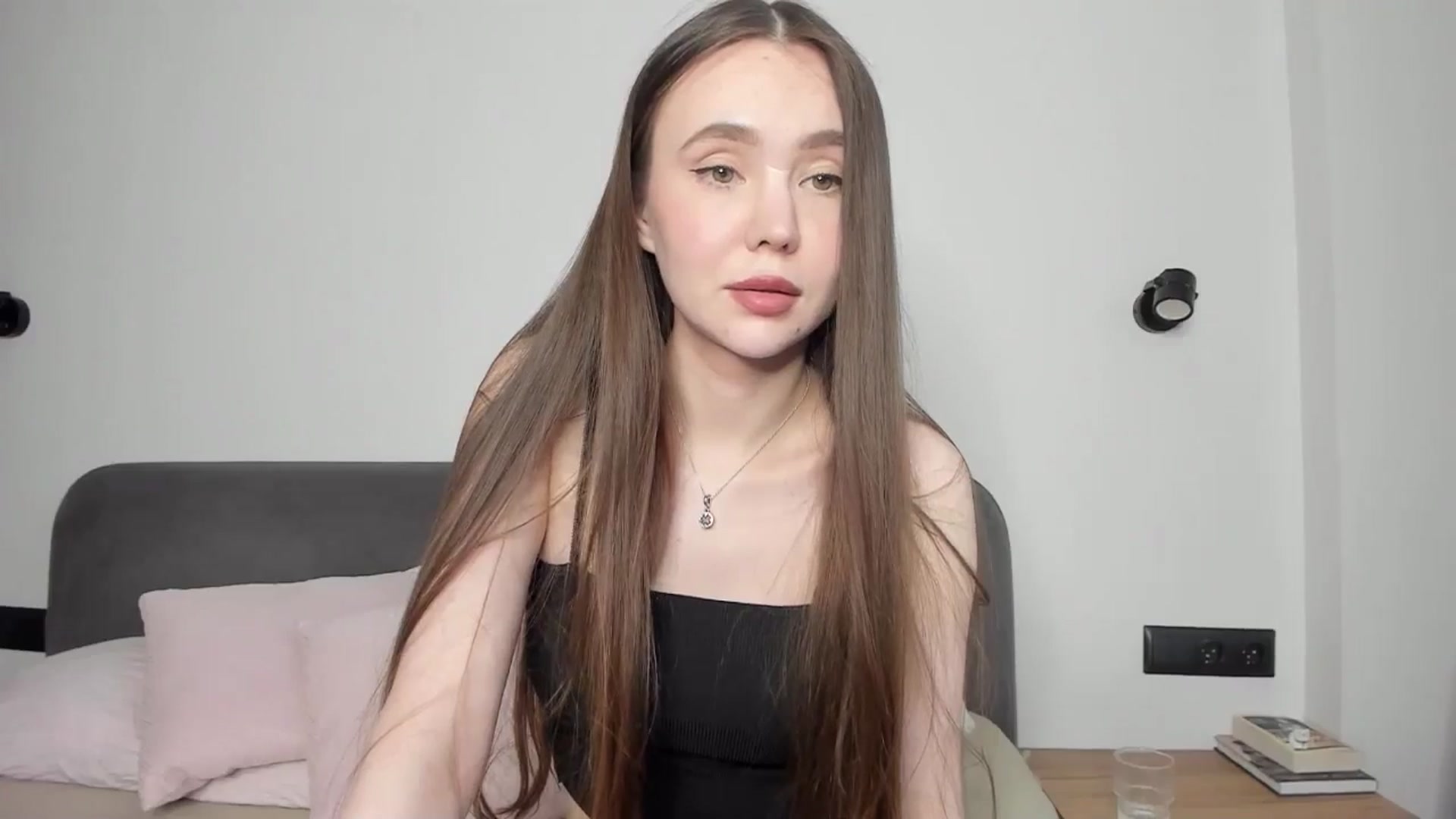 Gallery image thumbnail from SofiaShy's myfreecams stream on, 05/25/2024, 15:21 image 19 of 20