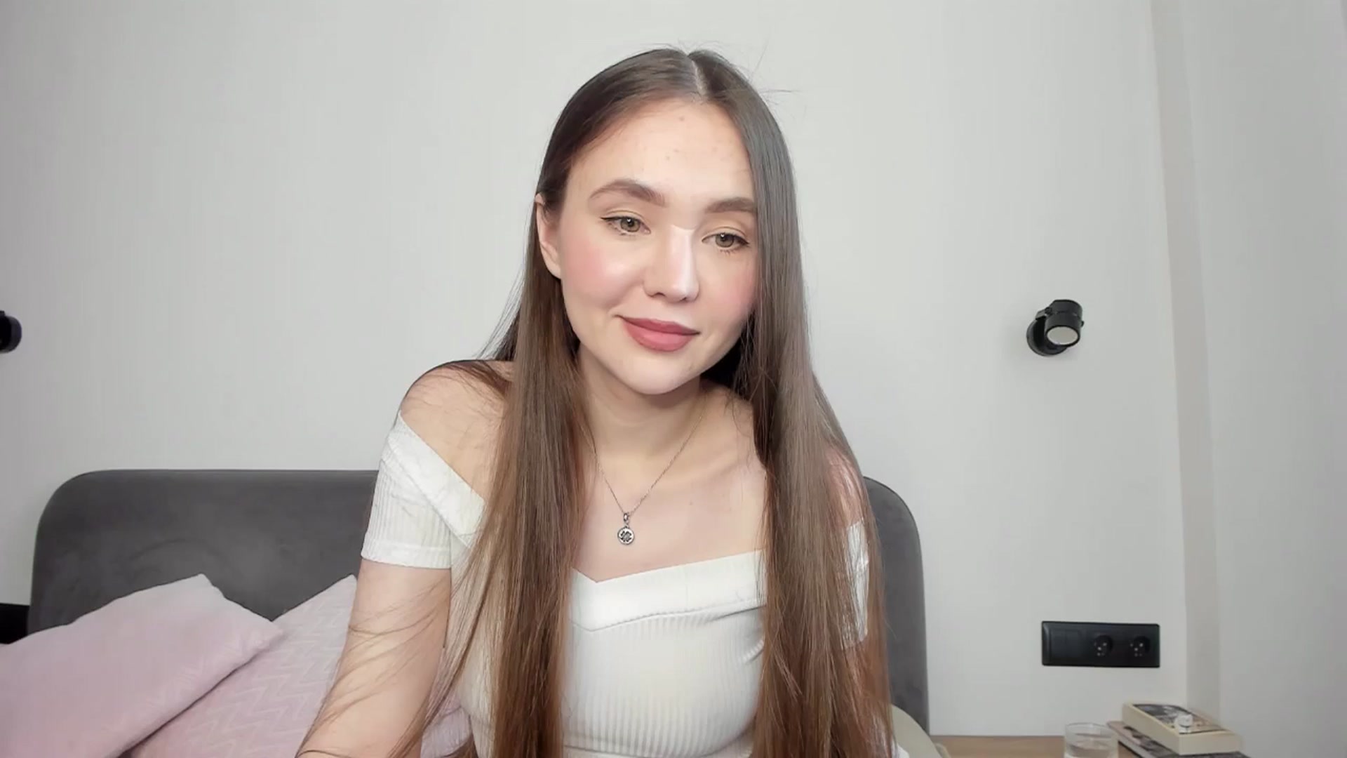 Gallery image thumbnail from SofiaShy's myfreecams stream on, 05/26/2024, 12:31 image 4 of 20