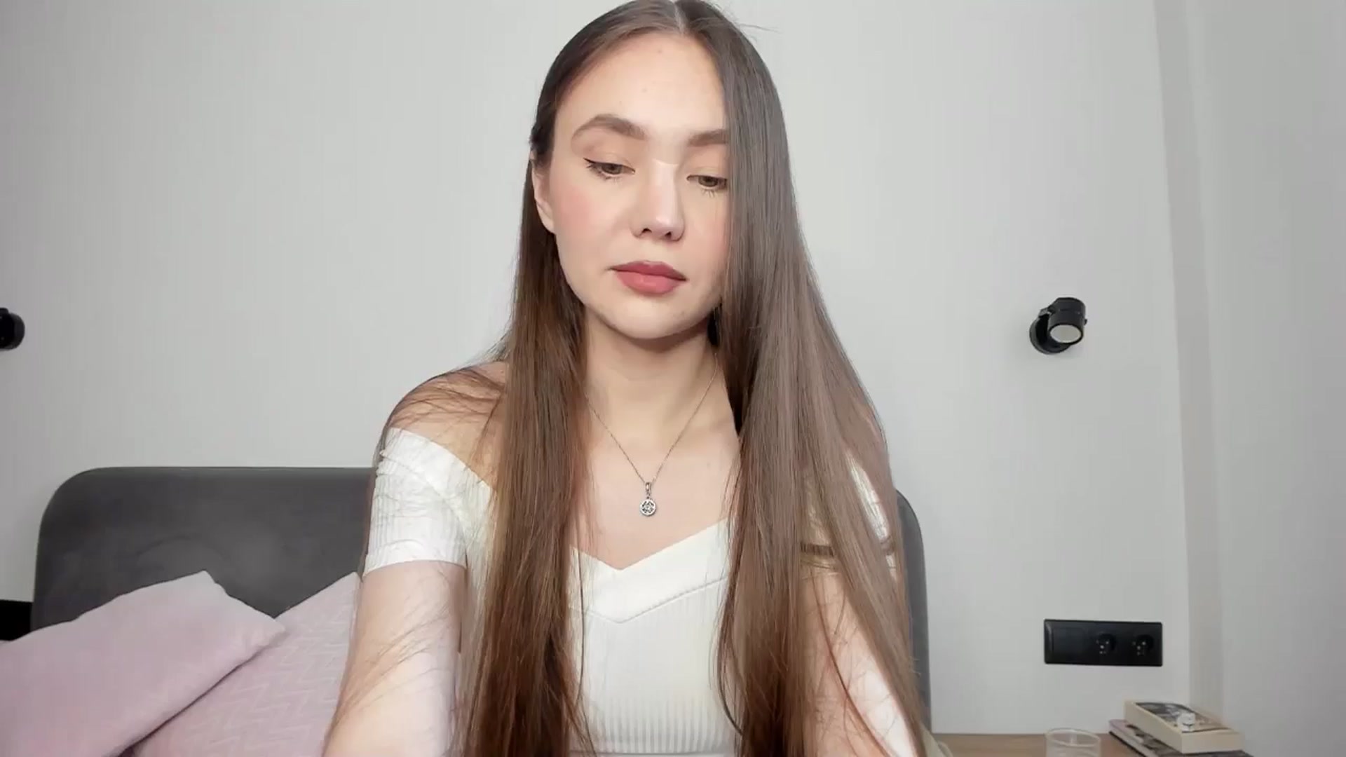 Gallery image thumbnail from SofiaShy's myfreecams stream on, 05/26/2024, 12:31 image 5 of 20