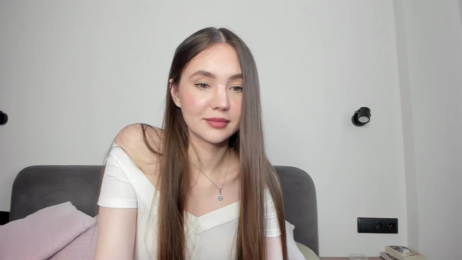 Gallery image thumbnail from SofiaShy's myfreecams stream on, 05/26/2024, 12:31 image 18 of 20