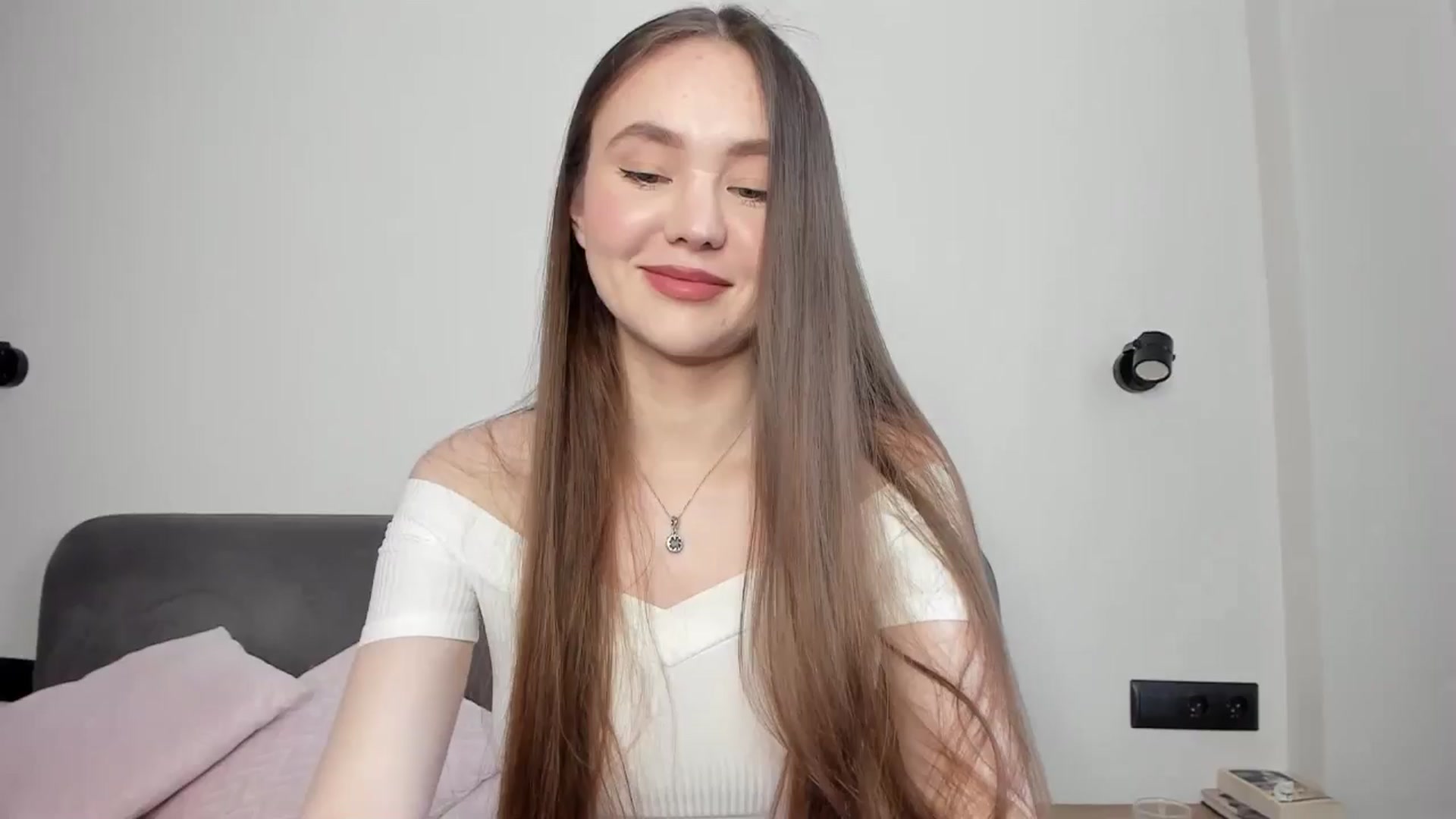 Gallery image thumbnail from SofiaShy's myfreecams stream on, 05/26/2024, 12:31 image 6 of 20