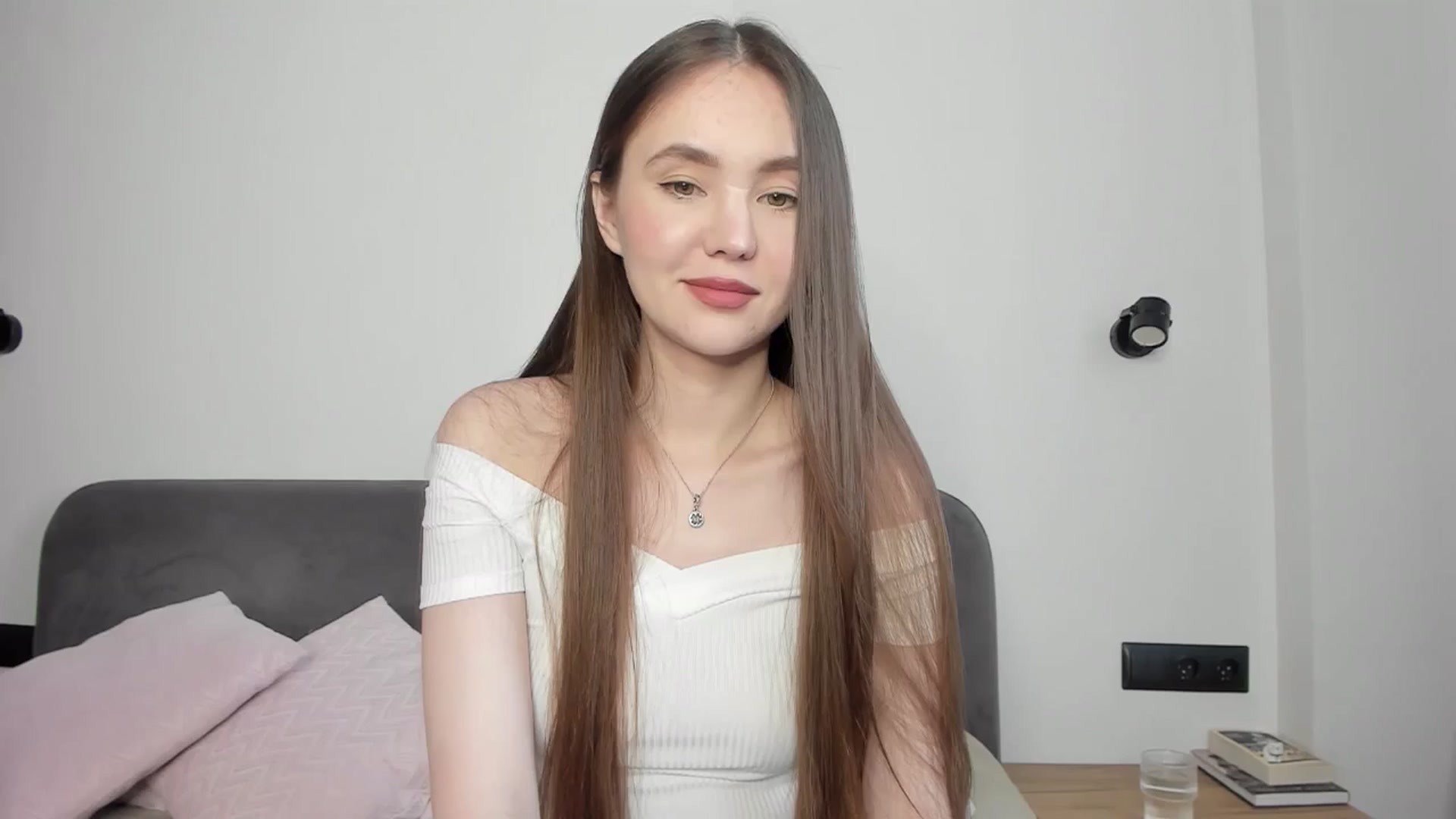 Gallery image thumbnail from SofiaShy's myfreecams stream on, 05/26/2024, 13:09 image 4 of 20