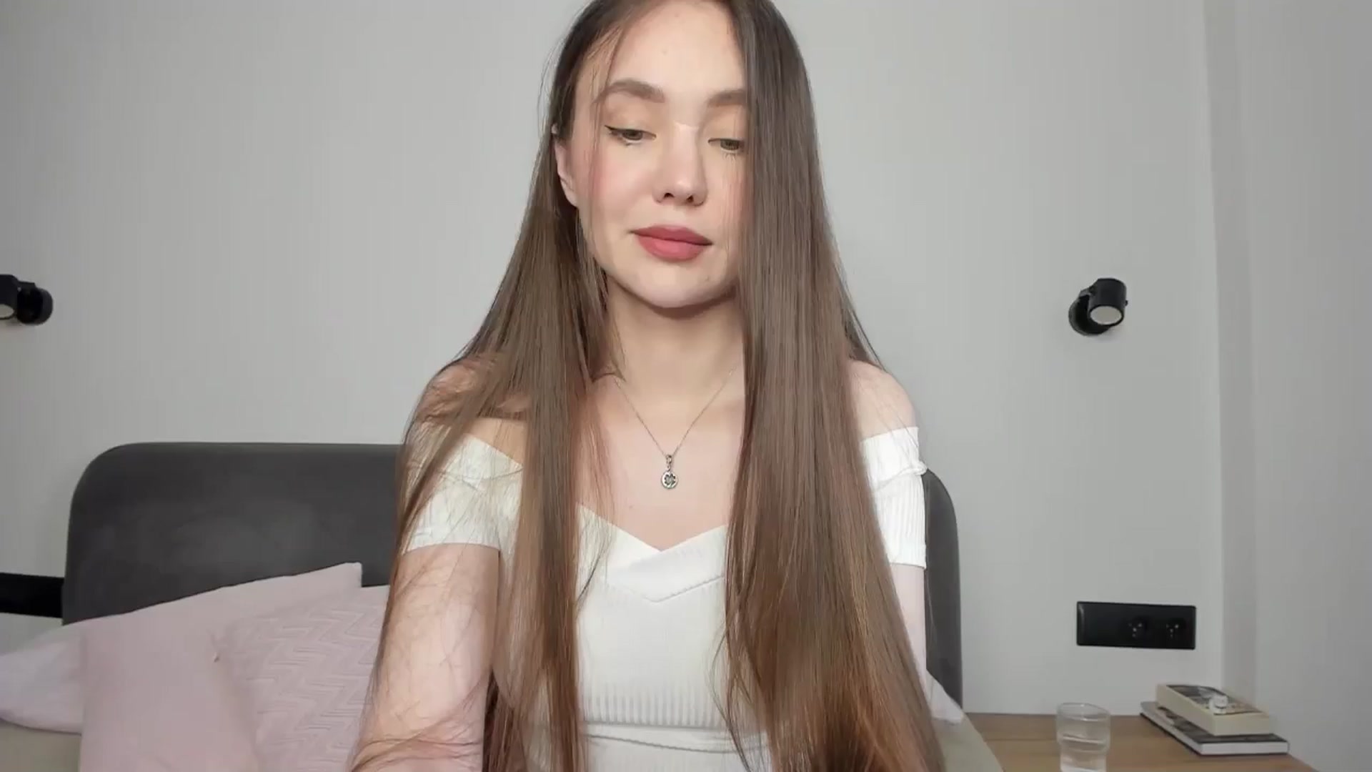 Gallery image thumbnail from SofiaShy's myfreecams stream on, 05/26/2024, 15:08 image 6 of 20