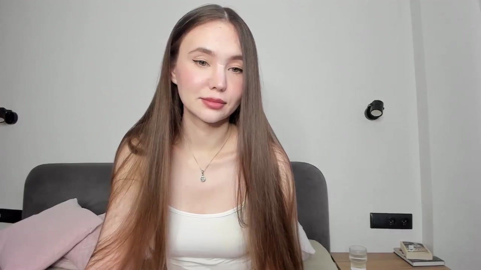 Gallery image thumbnail from SofiaShy's myfreecams stream on, 05/27/2024, 11:56 image 4 of 20