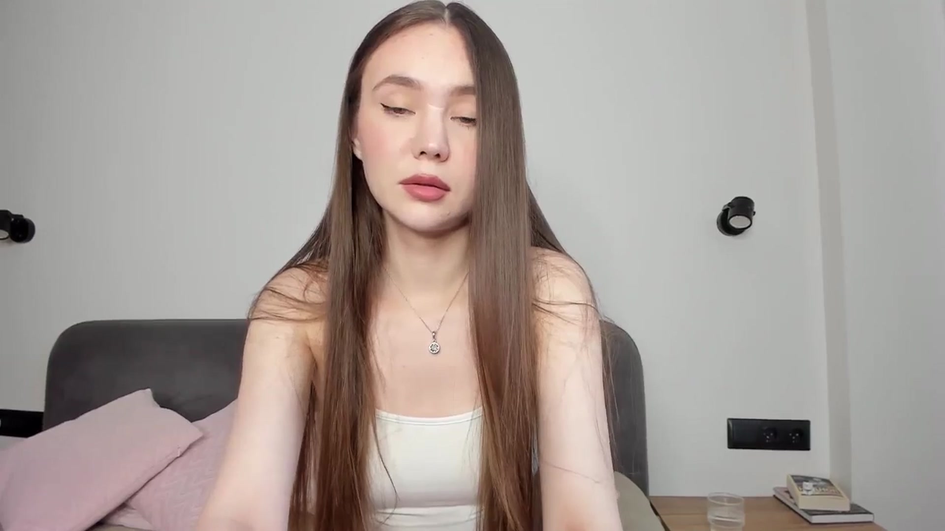 Gallery image thumbnail from SofiaShy's myfreecams stream on, 05/27/2024, 11:56 image 17 of 20