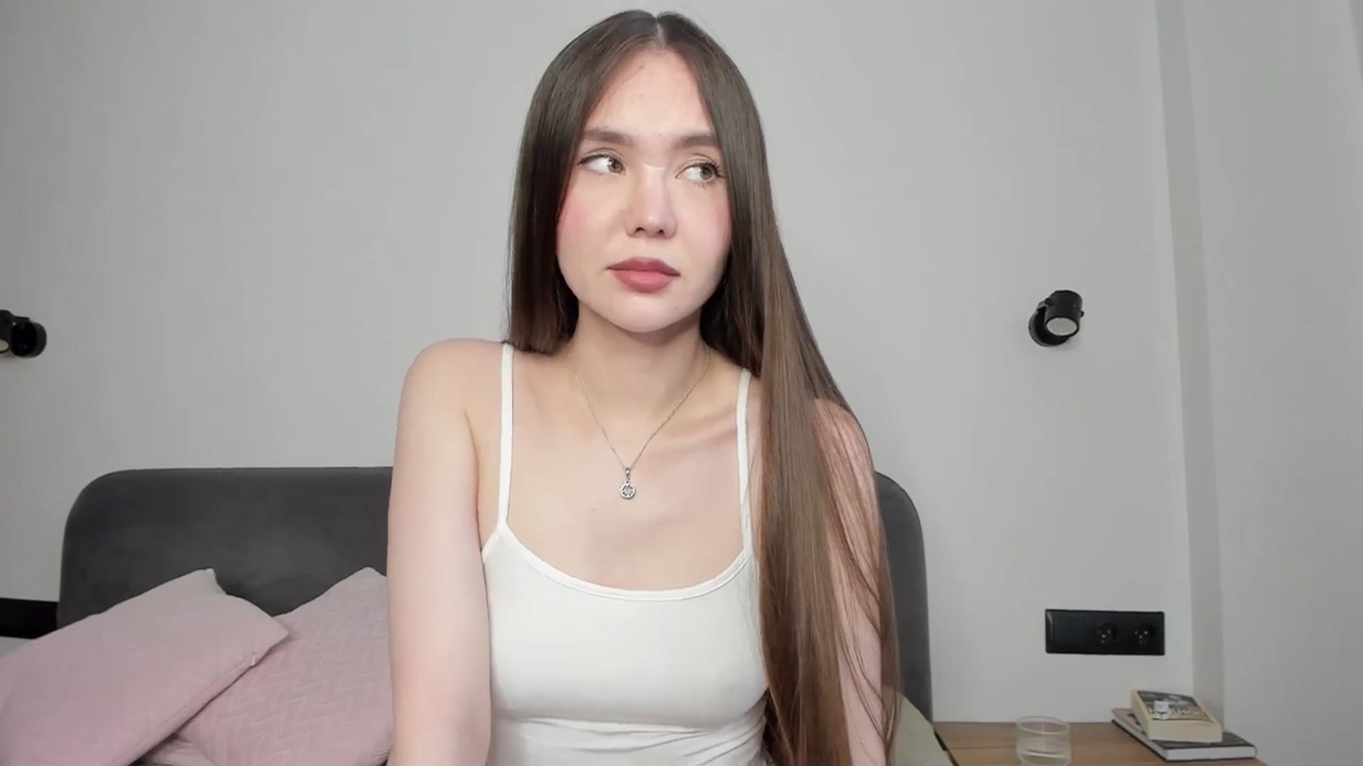 Gallery image thumbnail from SofiaShy's myfreecams stream on, 05/27/2024, 12:25 image 13 of 20