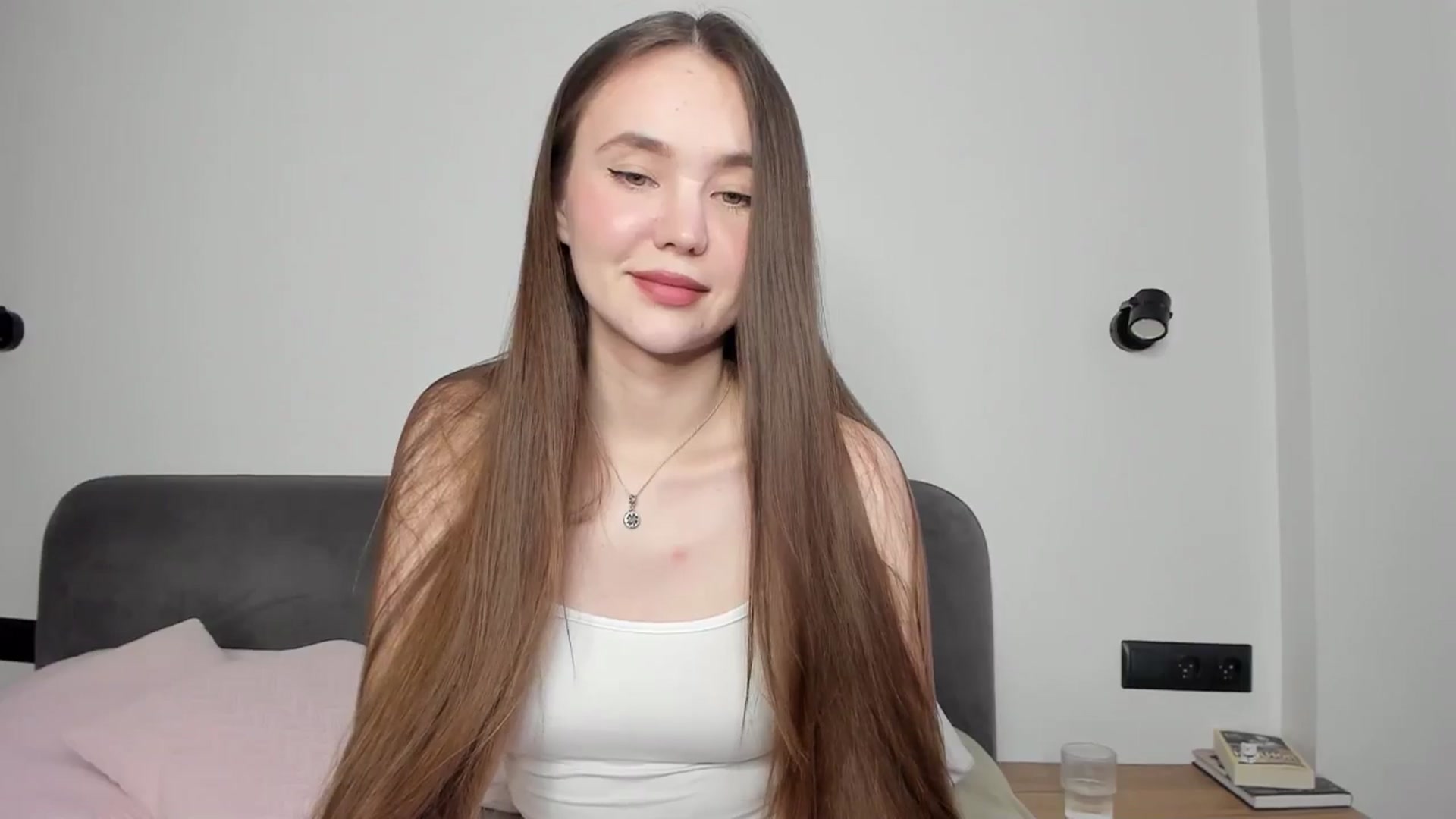 Gallery image thumbnail from SofiaShy's myfreecams stream on, 05/27/2024, 15:10 image 4 of 20