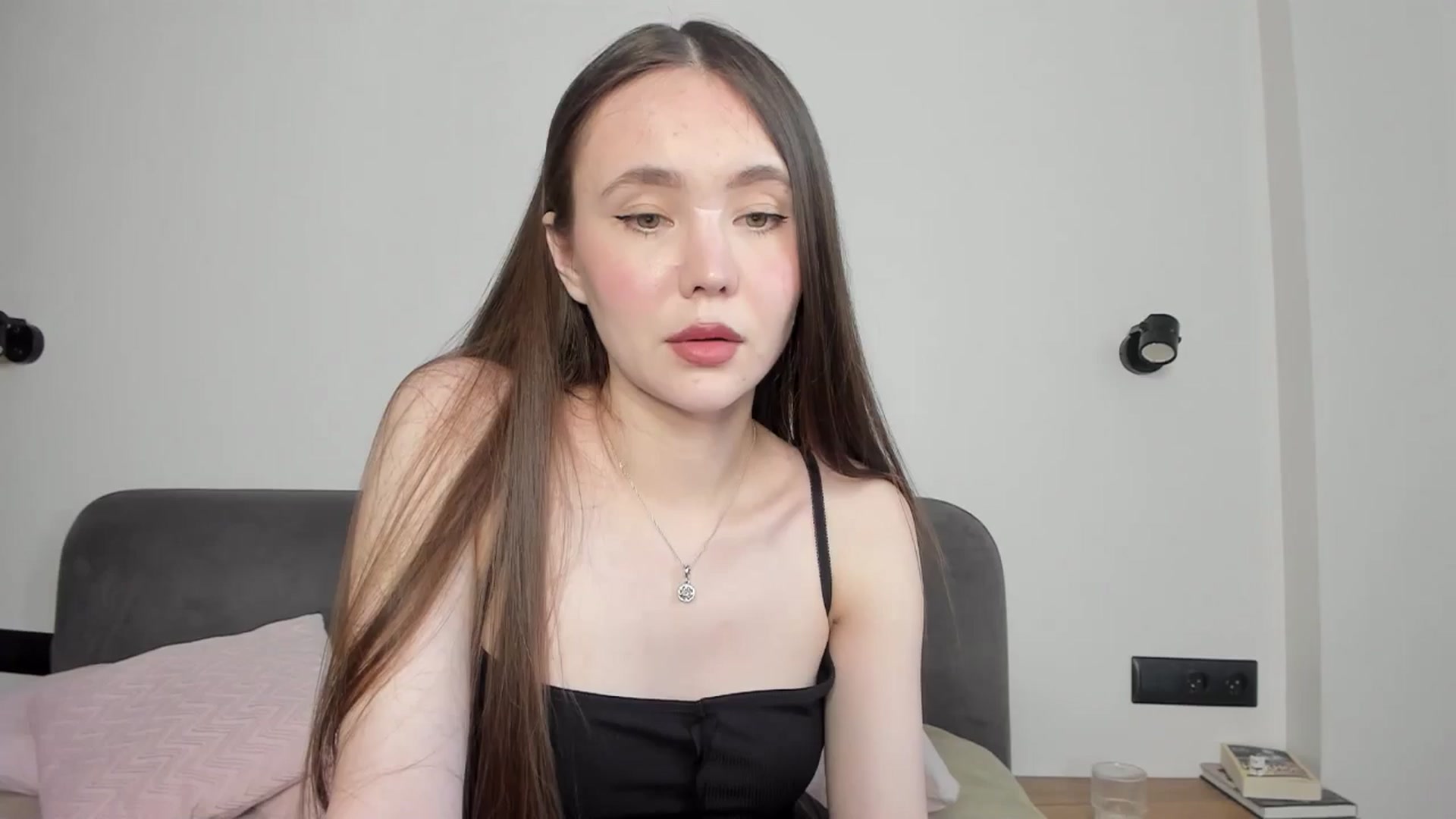 Gallery image thumbnail from SofiaShy's myfreecams stream on, 05/29/2024, 14:09 image 19 of 20