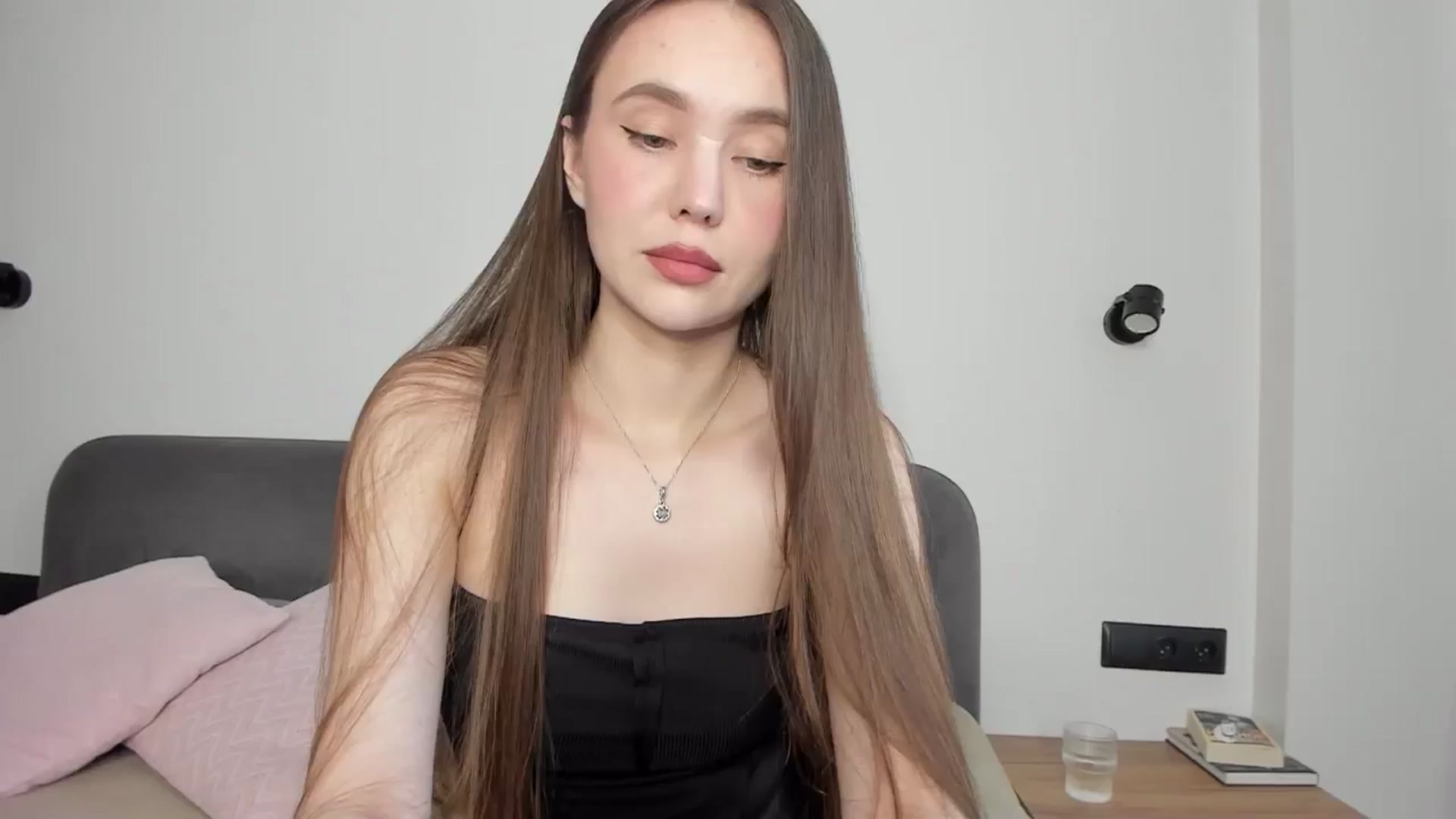Gallery image thumbnail from SofiaShy's myfreecams stream on, 06/05/2024, 12:17 image 5 of 20