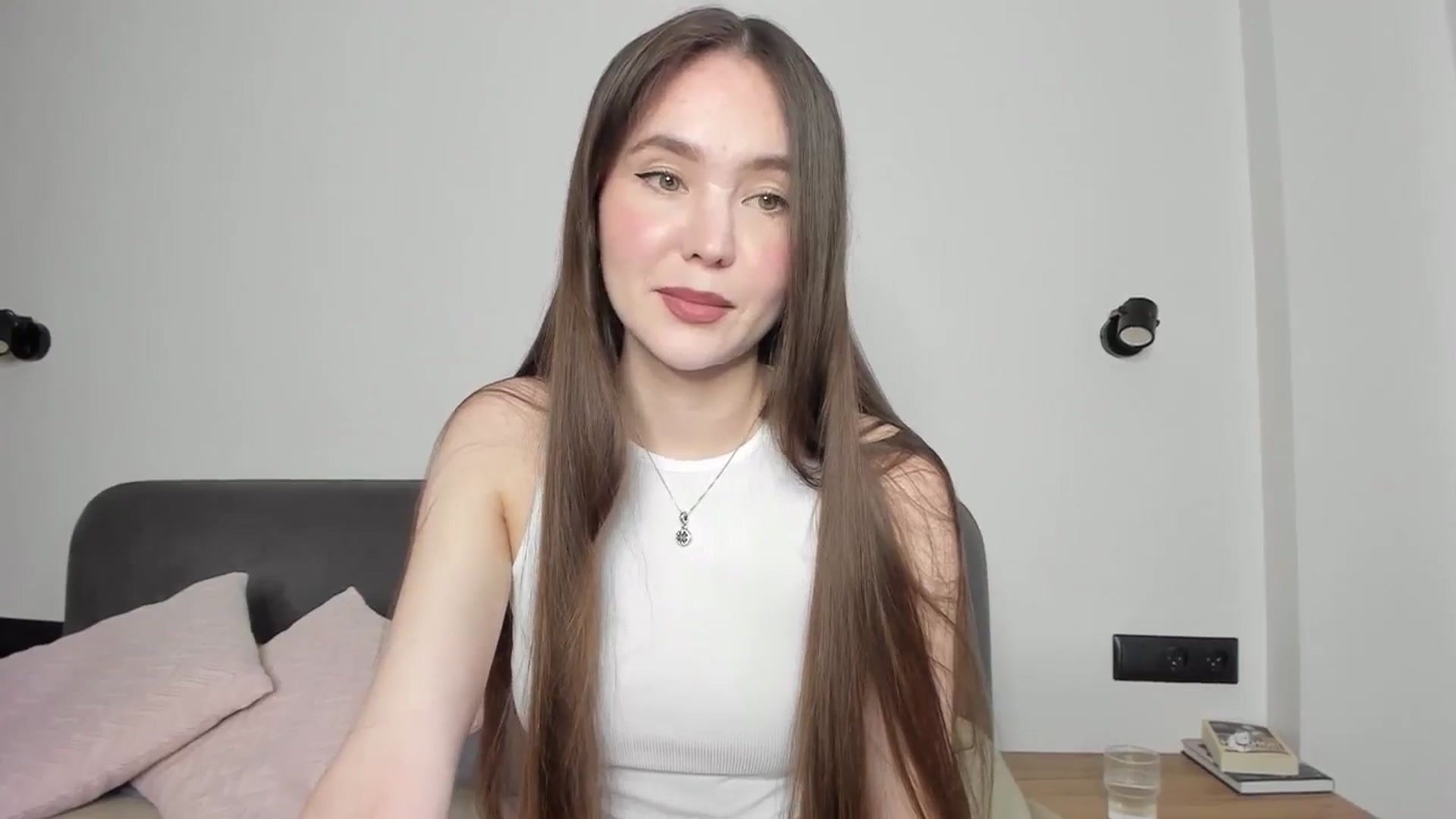 Gallery image thumbnail from SofiaShy's myfreecams stream on, 06/06/2024, 13:12 image 3 of 20