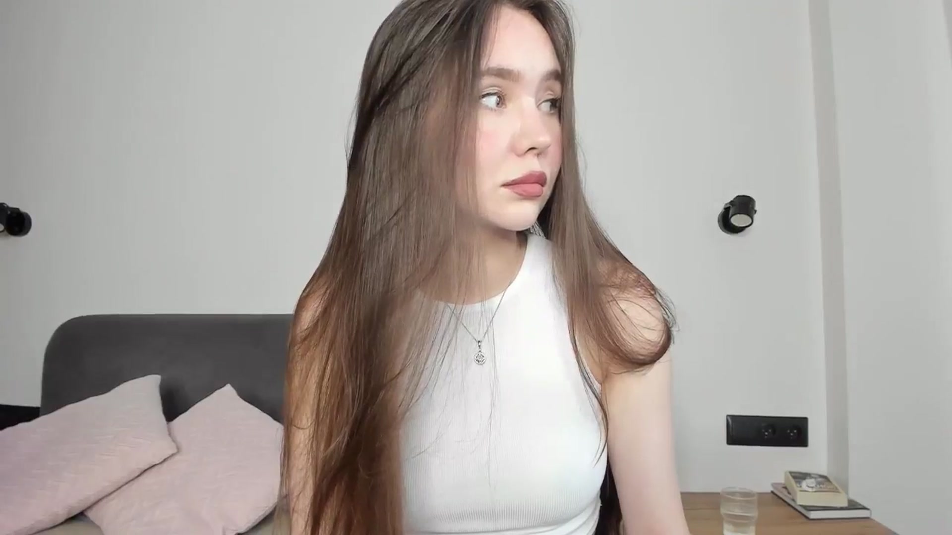 Gallery image thumbnail from SofiaShy's myfreecams stream on, 06/06/2024, 13:12 image 9 of 20