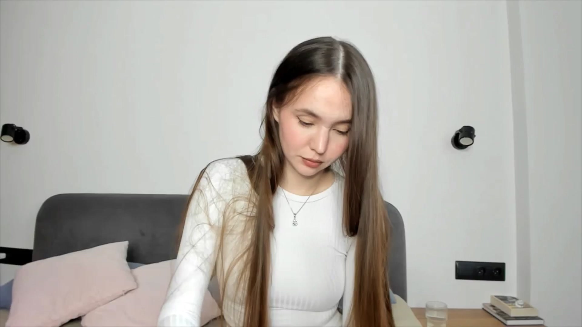 Gallery image thumbnail from SofiaShy's myfreecams stream on, 06/10/2024, 13:47 image 4 of 20