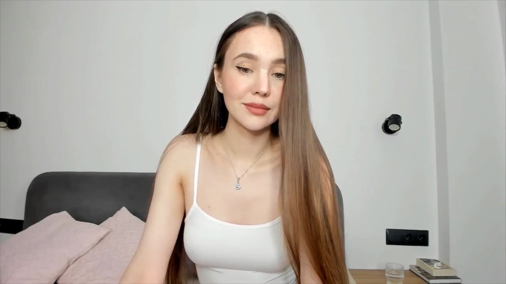 Gallery image thumbnail from SofiaShy's myfreecams stream on, 06/12/2024, 14:33 image 4 of 20