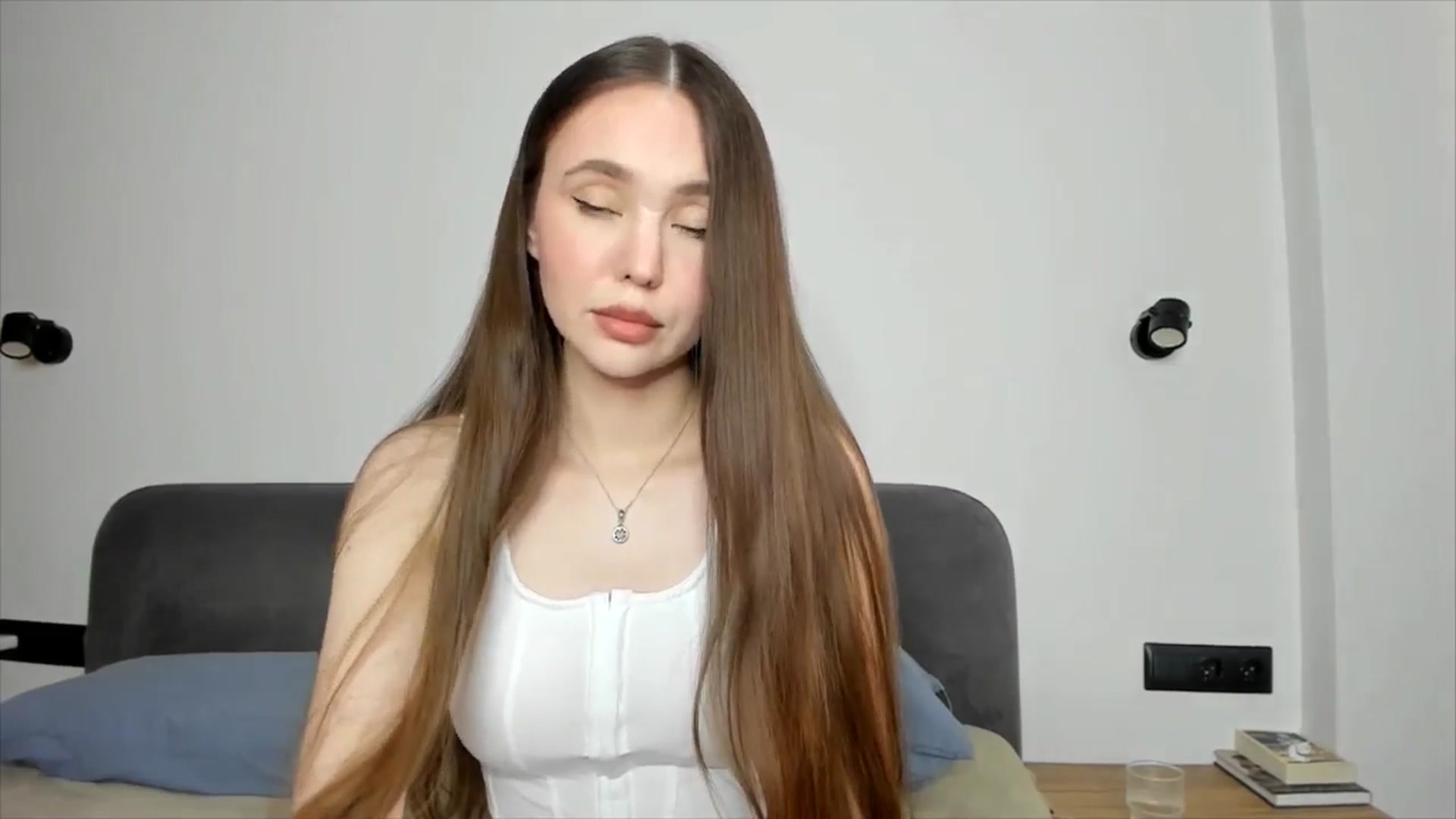 Gallery image thumbnail from SofiaShy's myfreecams stream on, 06/14/2024, 14:07 image 10 of 20