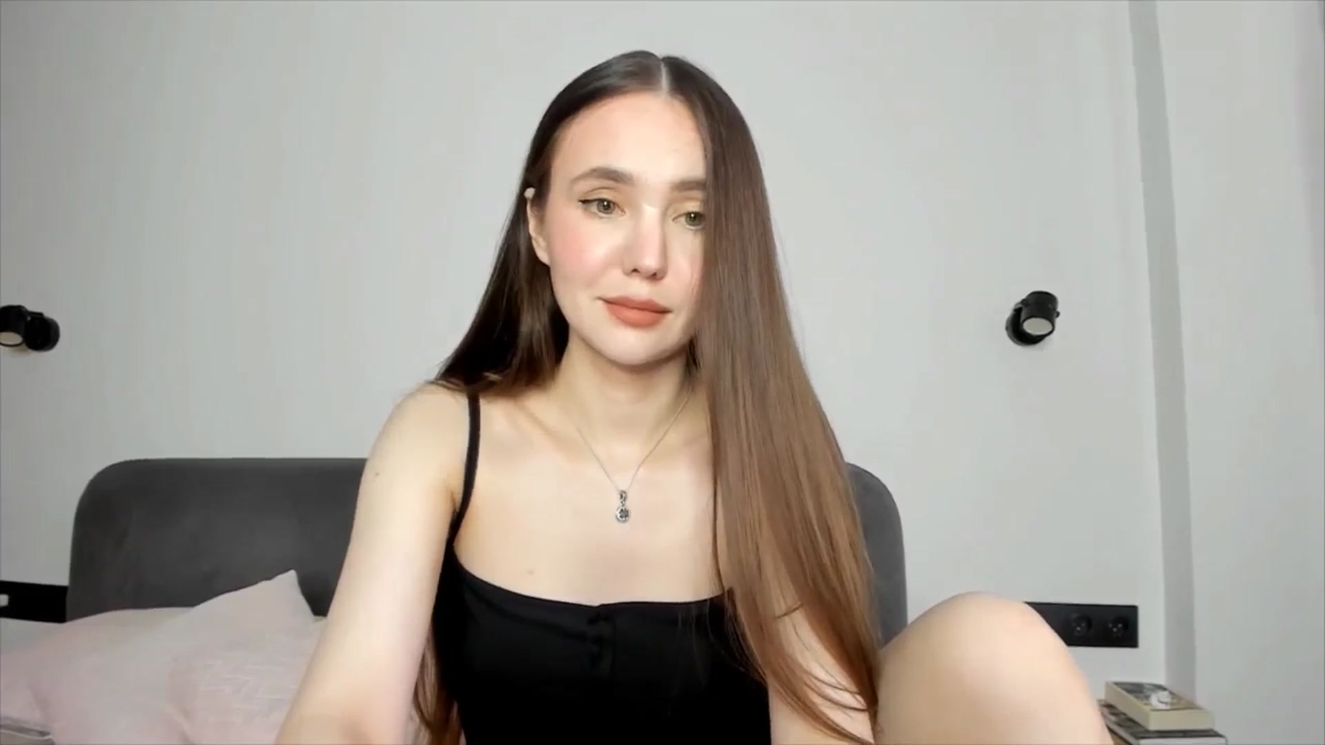 Gallery image thumbnail from SofiaShy's myfreecams stream on, 06/22/2024, 15:00 image 11 of 20
