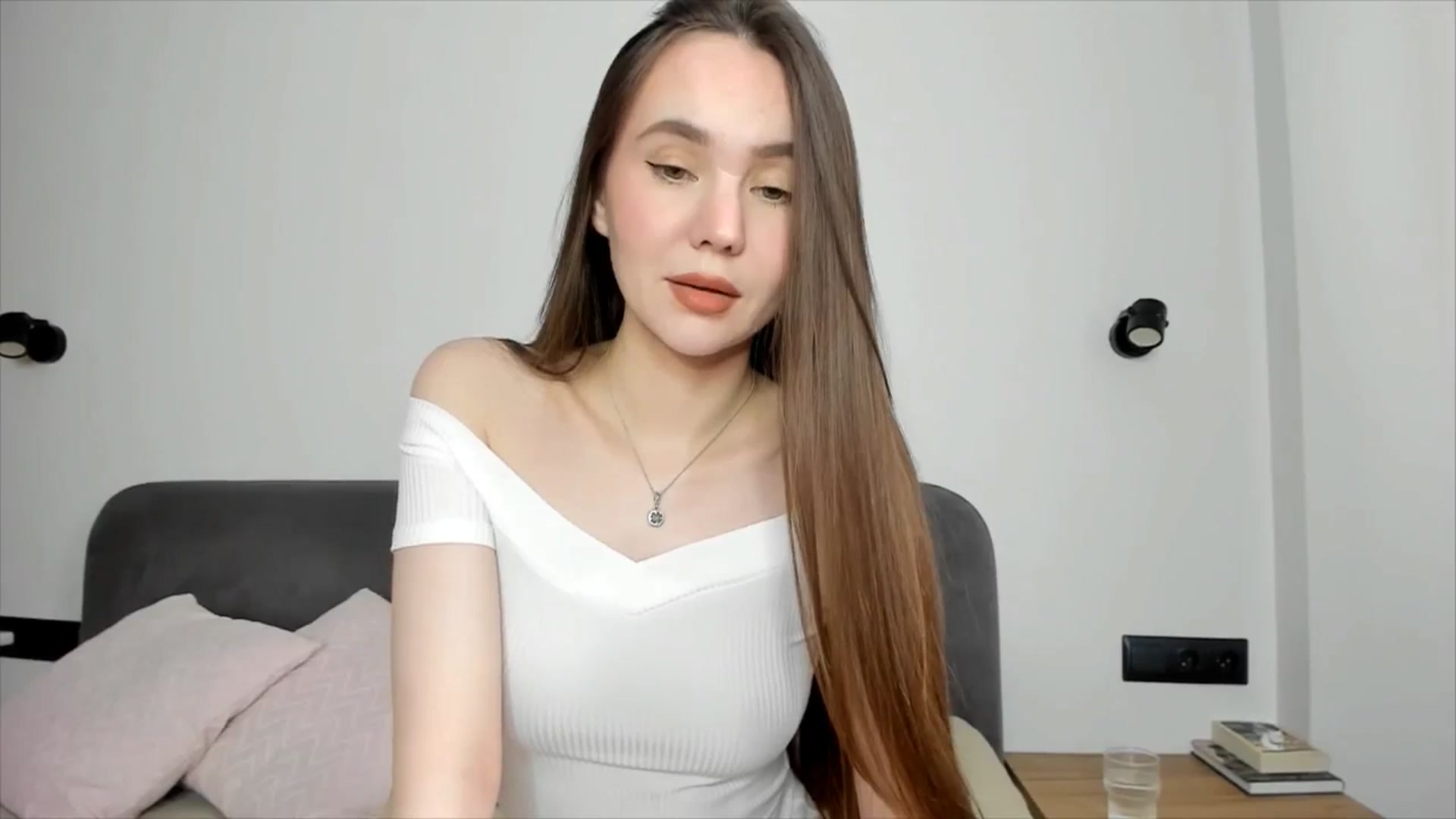 Gallery image thumbnail from SofiaShy's myfreecams stream on, 06/24/2024, 13:27 image 10 of 20