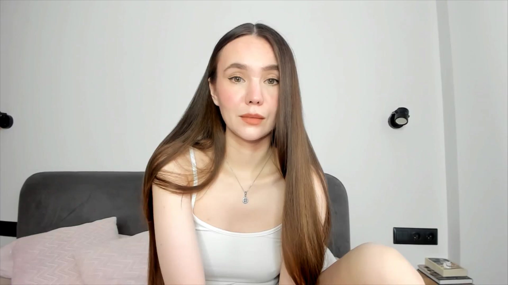 Gallery image thumbnail from SofiaShy's myfreecams stream on, 06/25/2024, 12:53 image 19 of 20