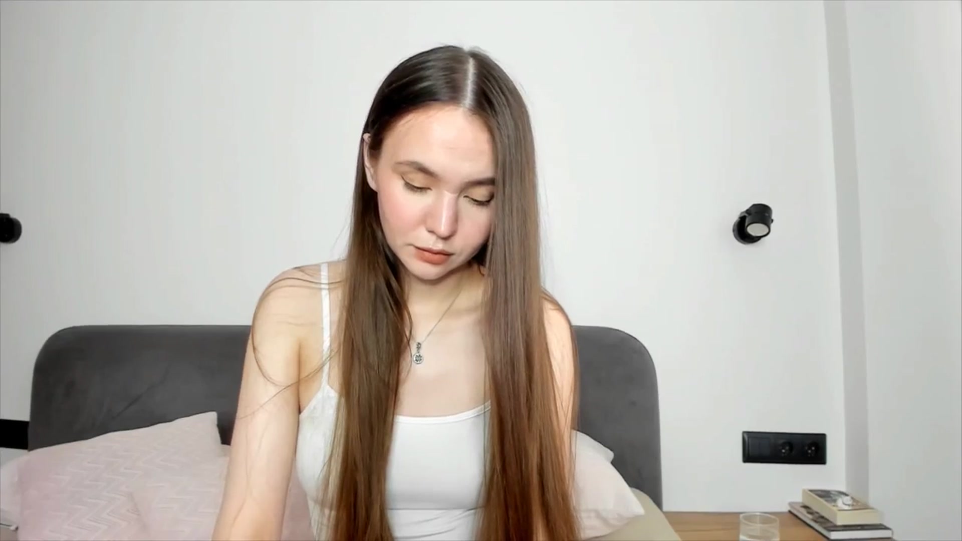 Gallery image thumbnail from SofiaShy's myfreecams stream on, 06/25/2024, 13:37 image 18 of 20
