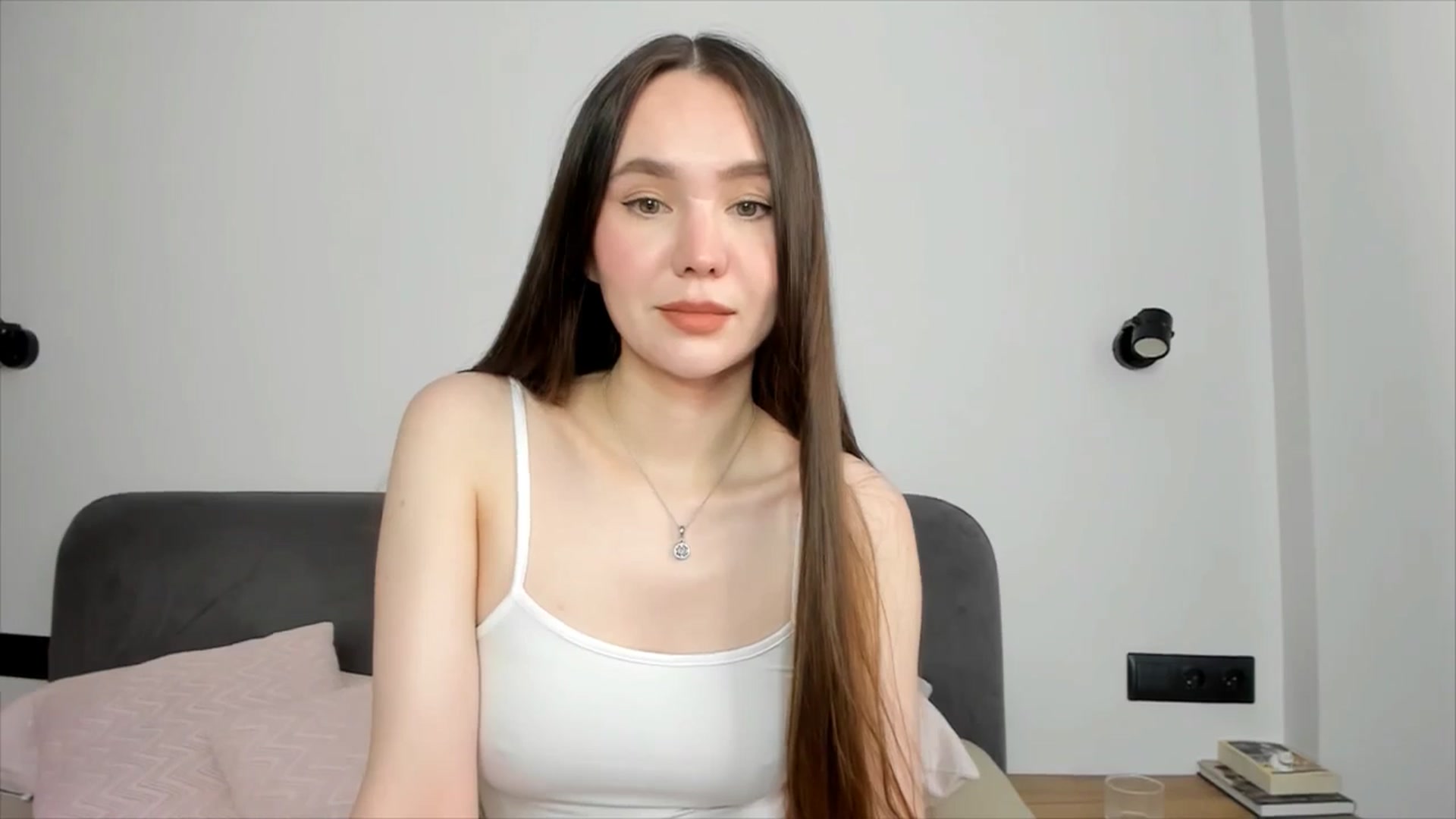 Gallery image thumbnail from SofiaShy's myfreecams stream on, 06/25/2024, 13:37 image 8 of 20