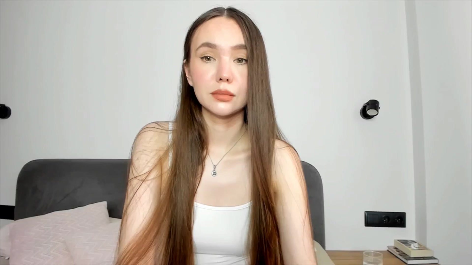 Gallery image thumbnail from SofiaShy's myfreecams stream on, 06/25/2024, 13:37 image 17 of 20