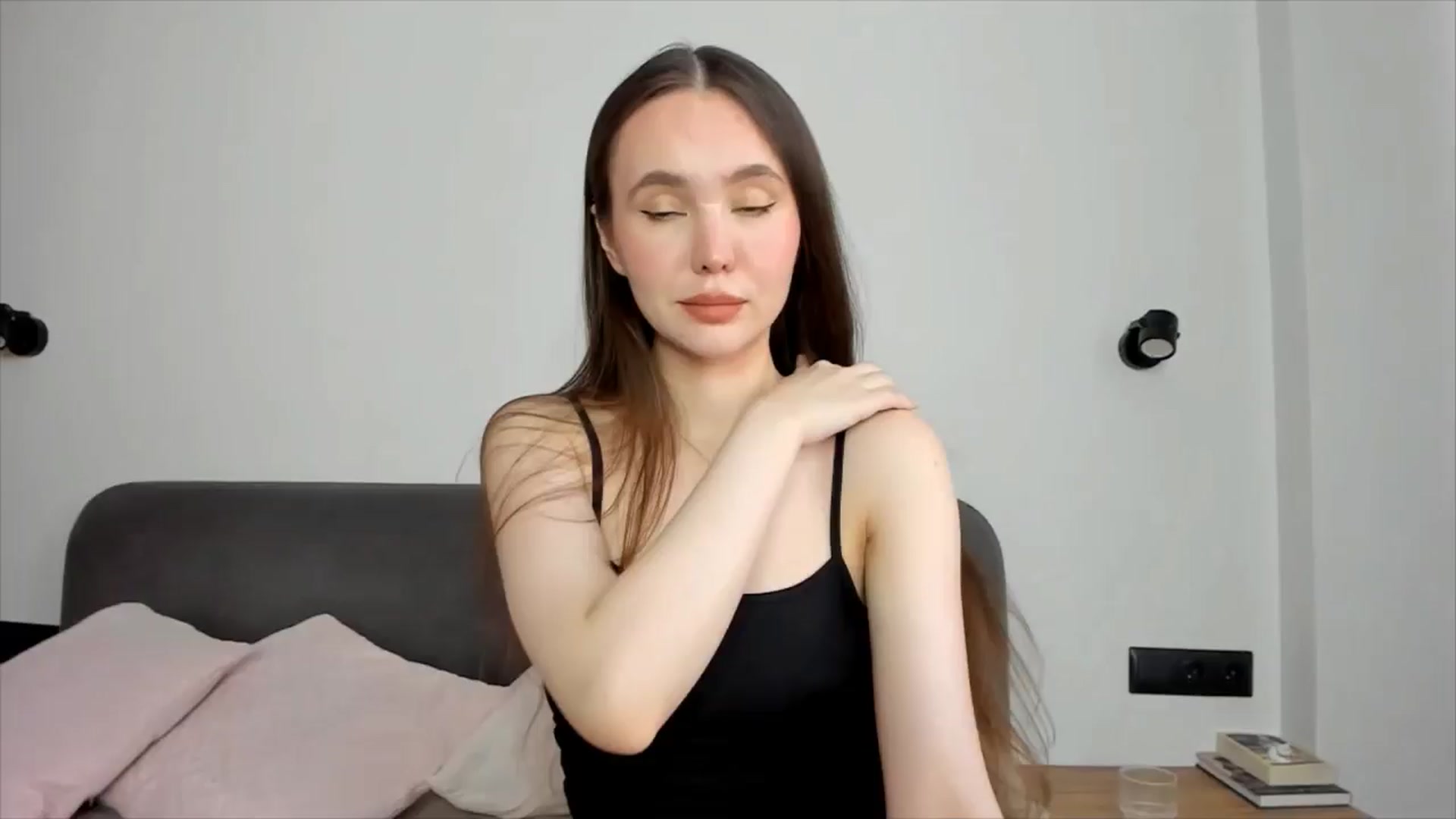 Gallery image thumbnail from SofiaShy's myfreecams stream on, 06/26/2024, 14:58 image 1 of 20