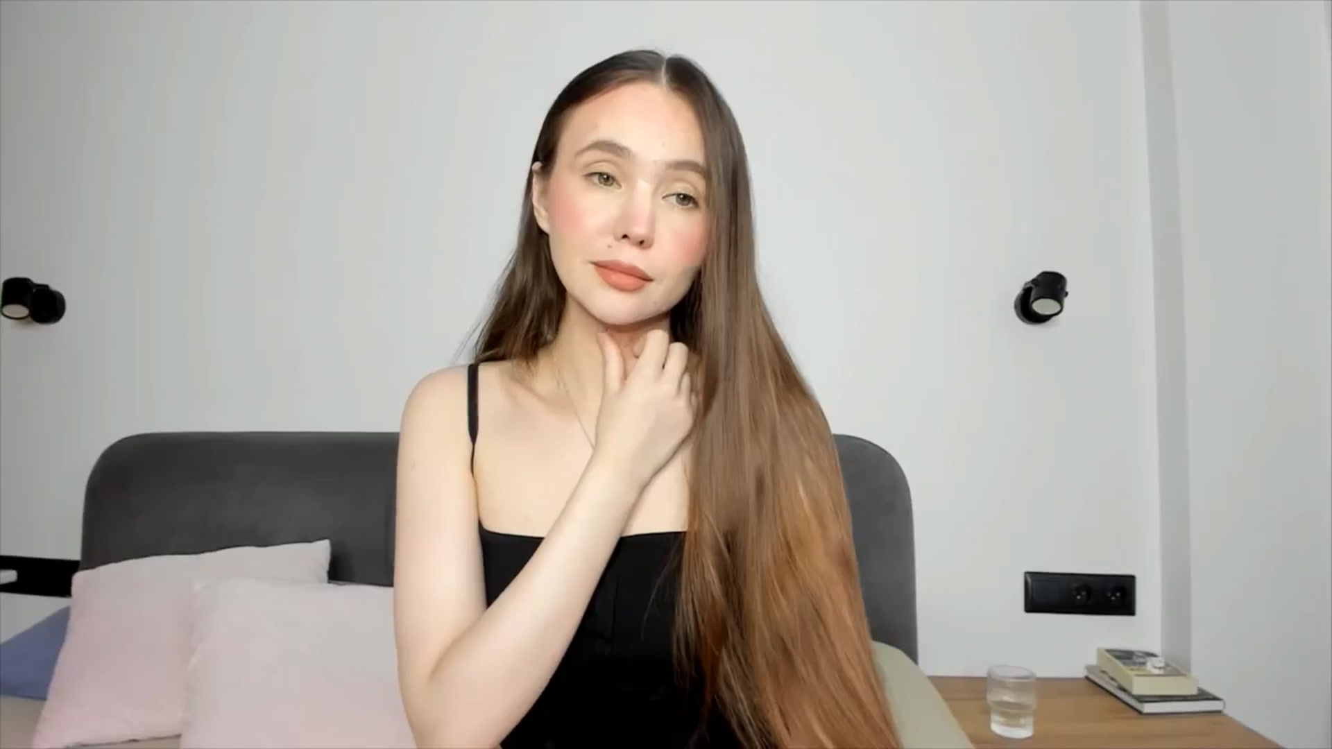 Gallery image thumbnail from SofiaShy's myfreecams stream on, 07/07/2024, 14:55 image 4 of 20