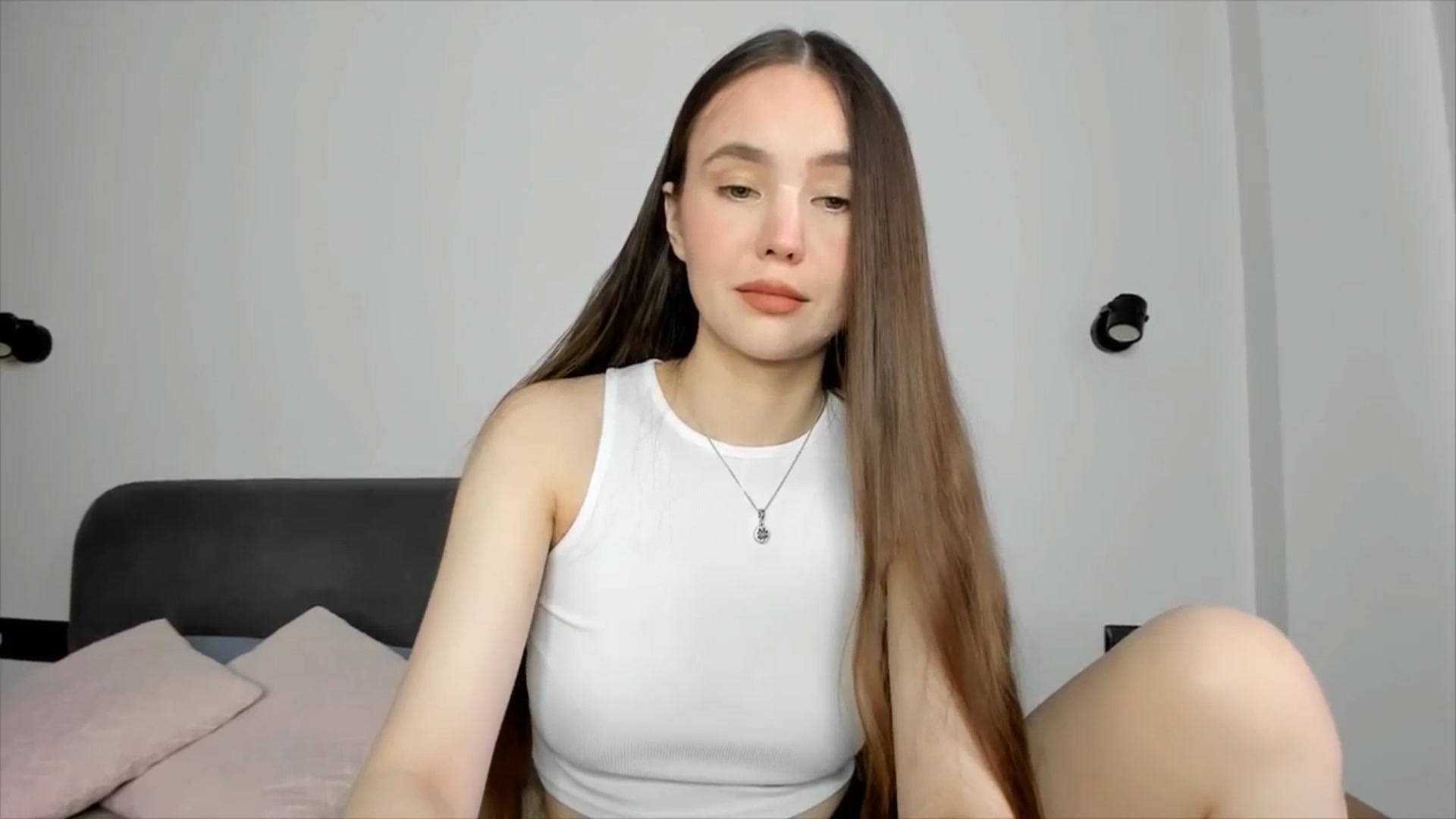 Gallery image thumbnail from SofiaShy's myfreecams stream on, 07/10/2024, 14:04 image 10 of 20