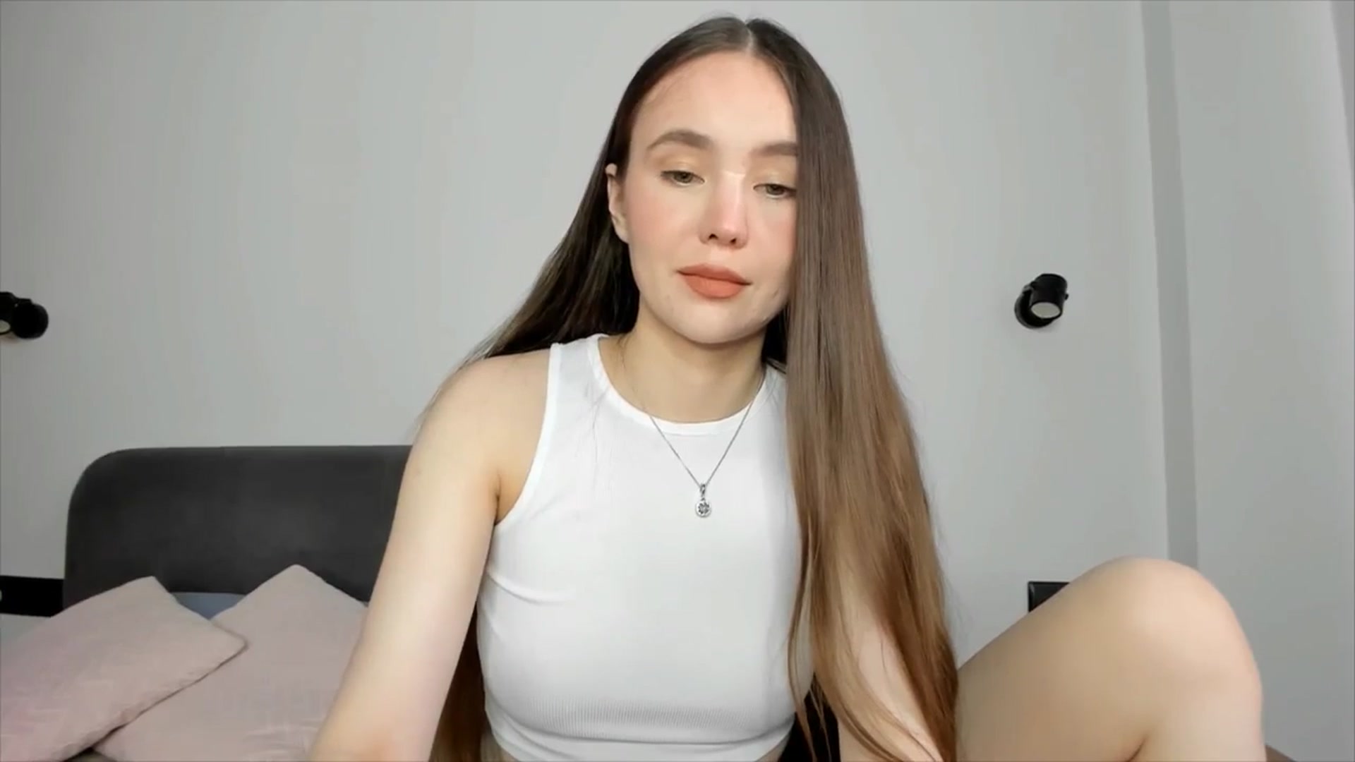 Gallery image thumbnail from SofiaShy's myfreecams stream on, 07/10/2024, 14:04 image 9 of 20