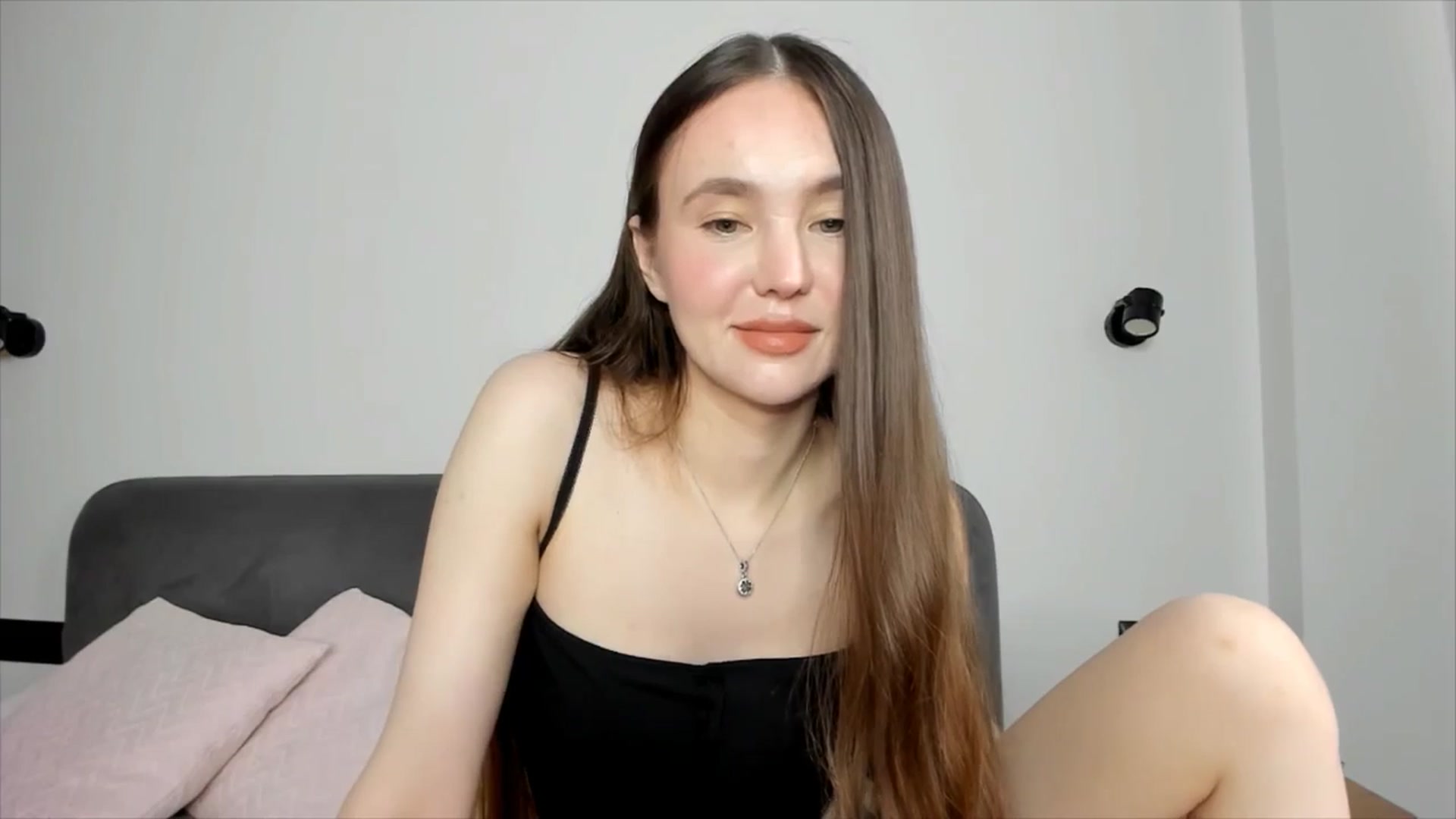 Gallery image thumbnail from SofiaShy's myfreecams stream on, 07/18/2024, 13:31 image 19 of 20