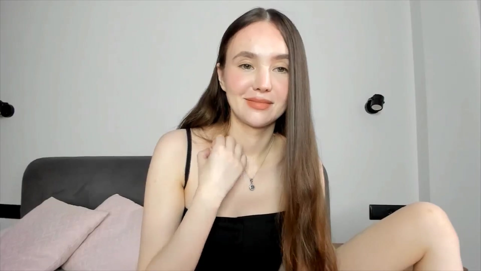 Gallery image thumbnail from SofiaShy's myfreecams stream on, 07/18/2024, 13:31 image 20 of 20