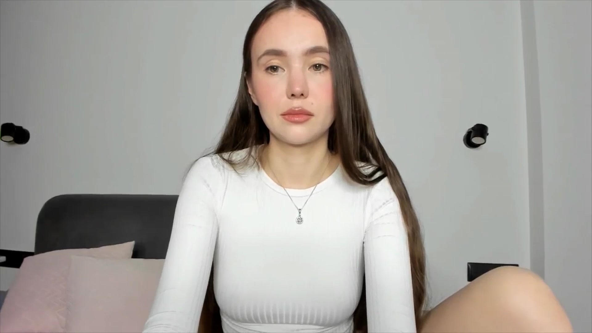 Gallery image thumbnail from SofiaShy's myfreecams stream on, 08/10/2024, 14:22 image 15 of 20