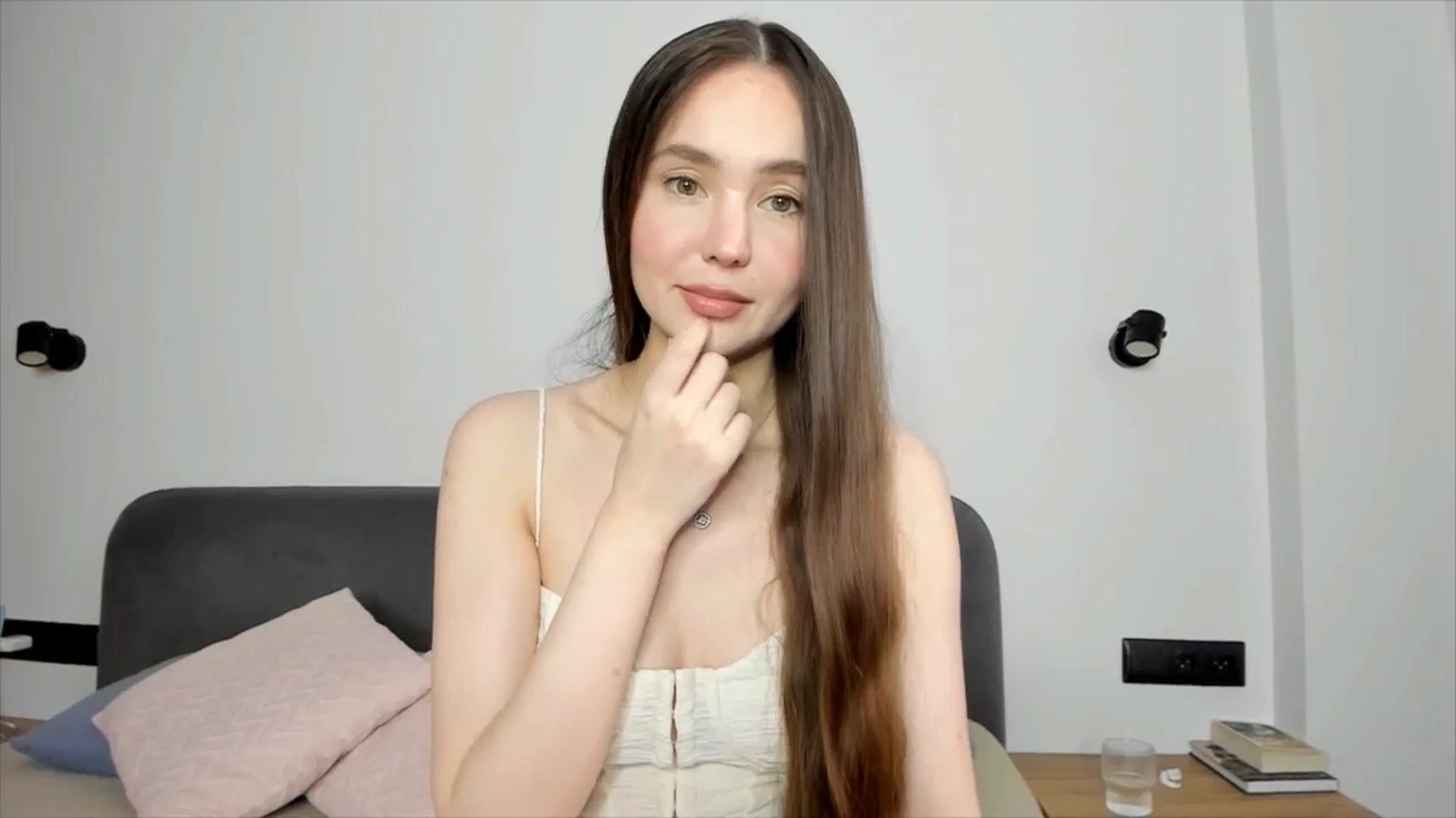 Gallery image thumbnail from SofiaShy's myfreecams stream on, 08/11/2024, 13:08 image 16 of 20