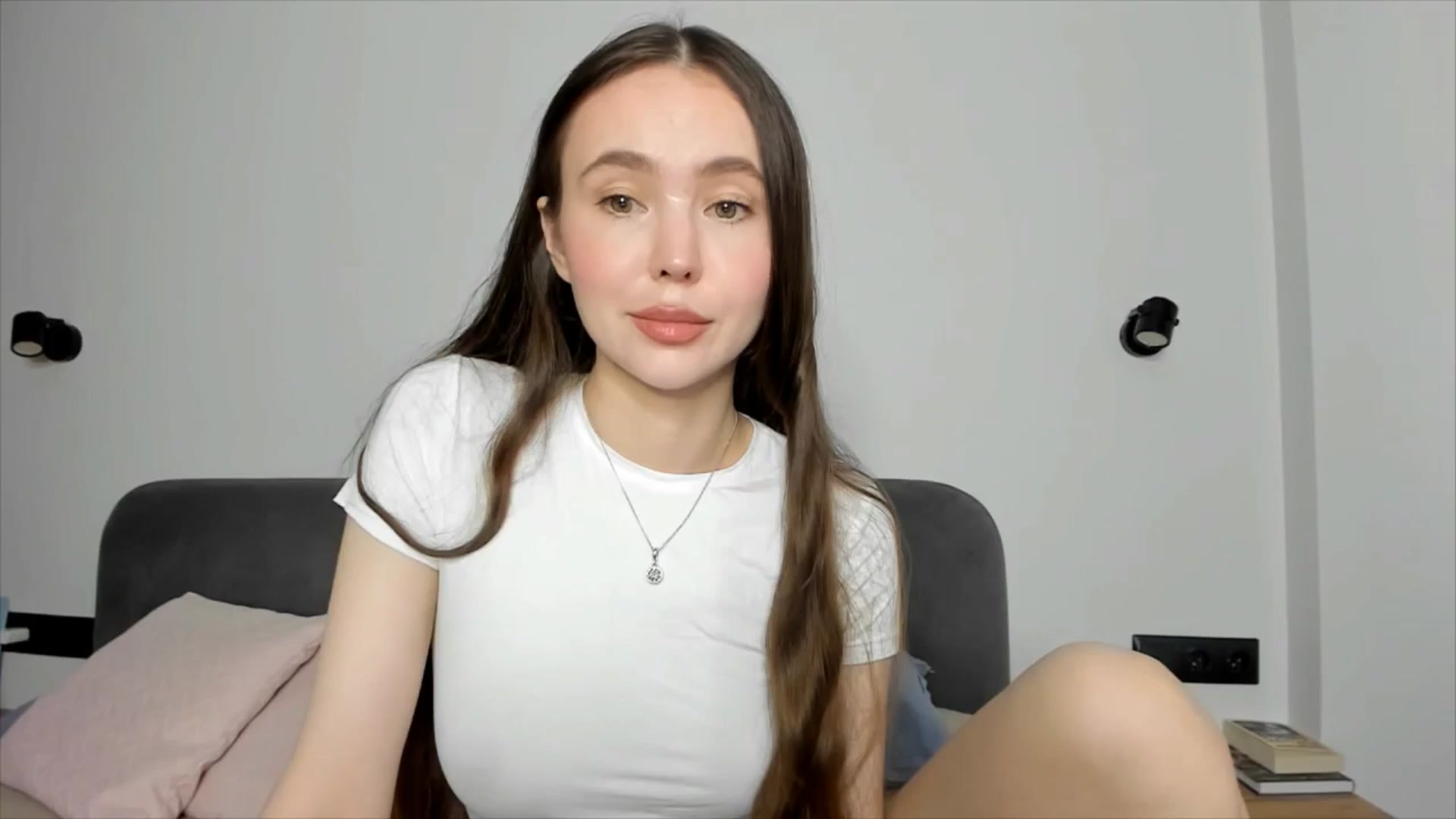 Gallery image thumbnail from SofiaShy's myfreecams stream on, 09/09/2024, 14:07 image 13 of 20