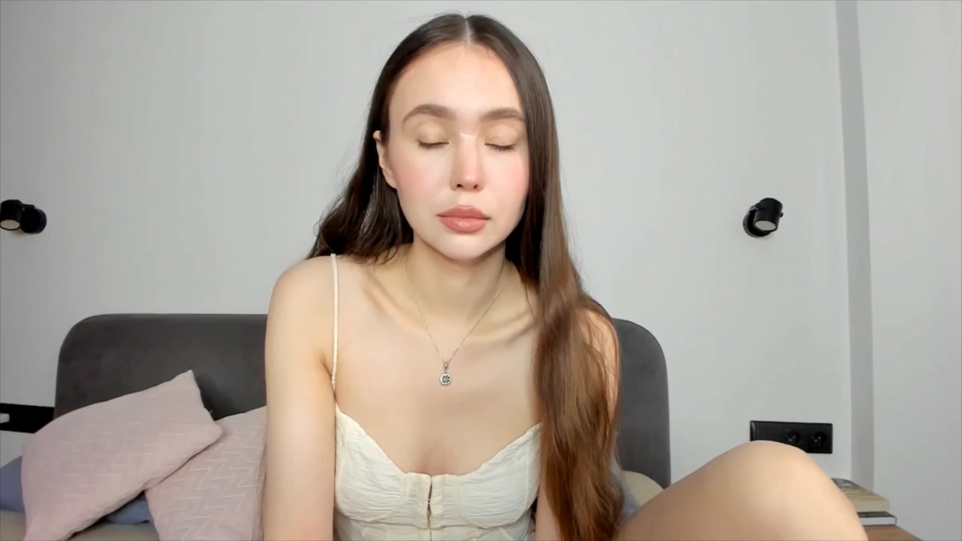 Gallery image thumbnail from SofiaShy's myfreecams stream on, 09/14/2024, 15:03 image 10 of 20