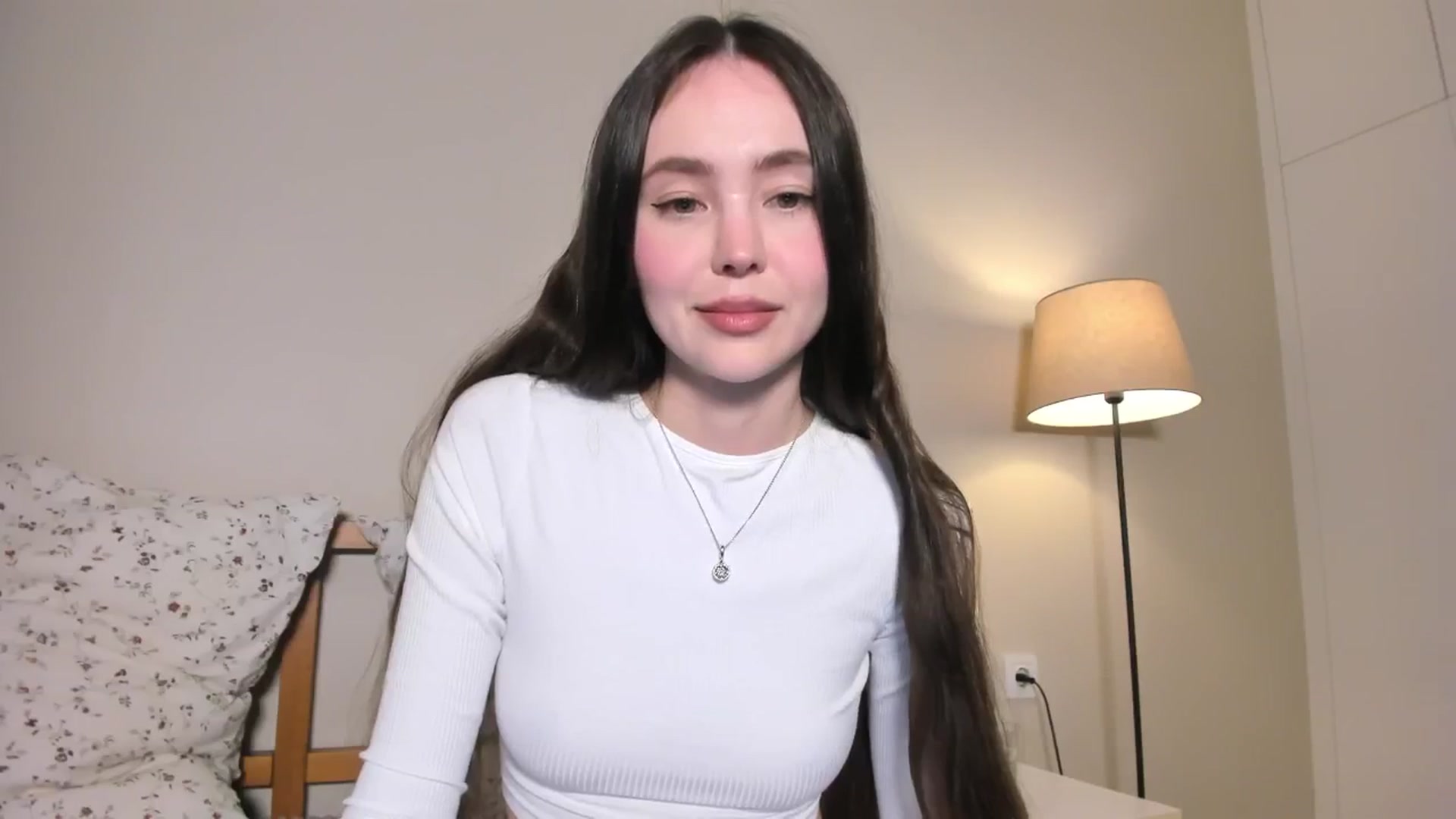 Gallery image thumbnail from SofiaShy's myfreecams stream on, 12/25/2024, 10:17 image 14 of 20