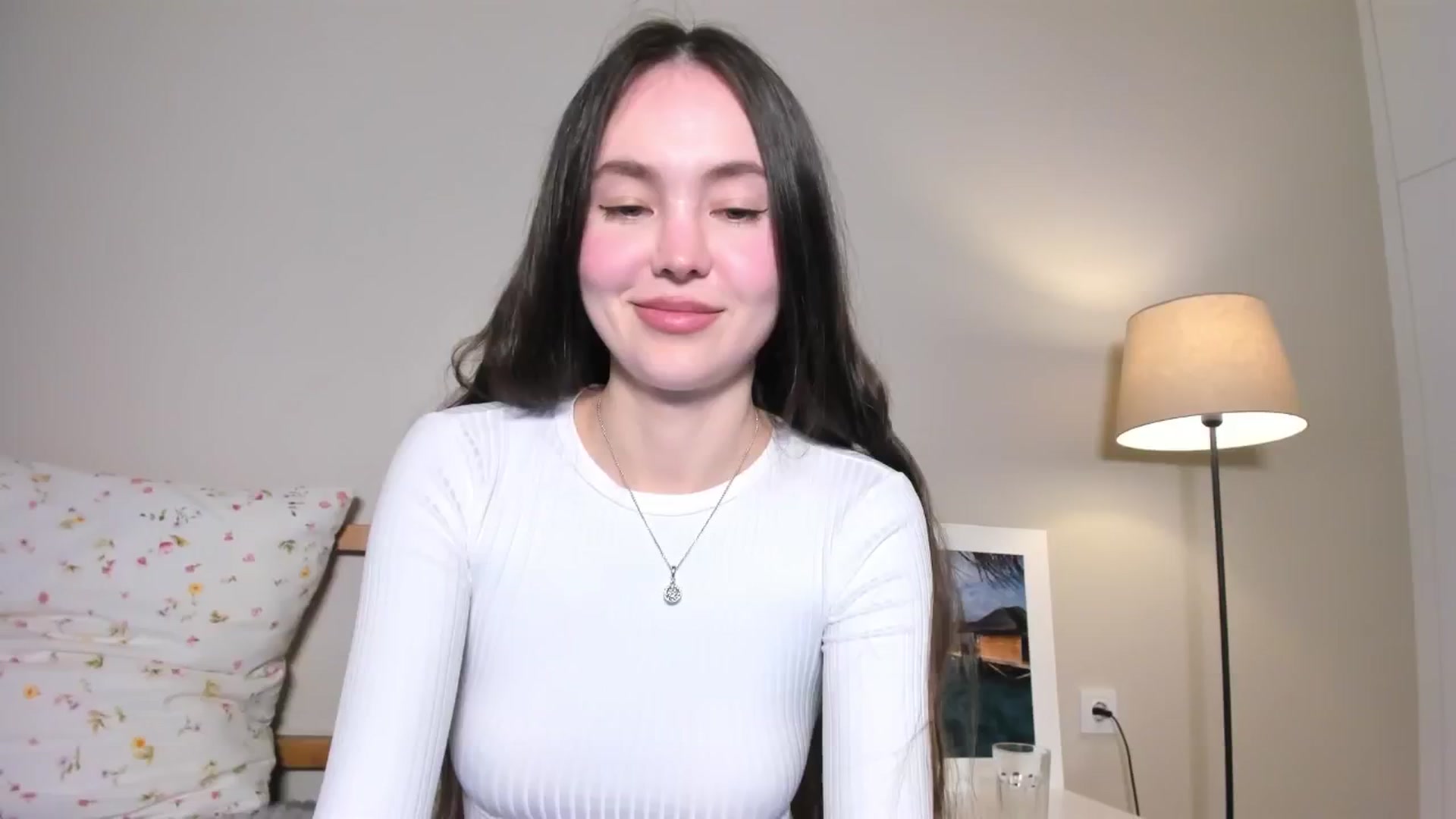 Gallery image thumbnail from SofiaShy's myfreecams stream on, 01/23/2025, 10:37 image 10 of 20