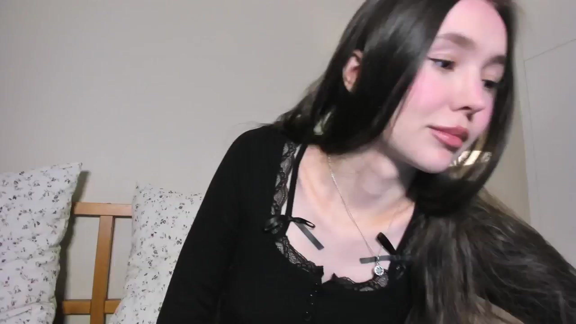 Gallery image thumbnail from SofiaShy's myfreecams stream on, 02/02/2025, 10:13 image 15 of 20