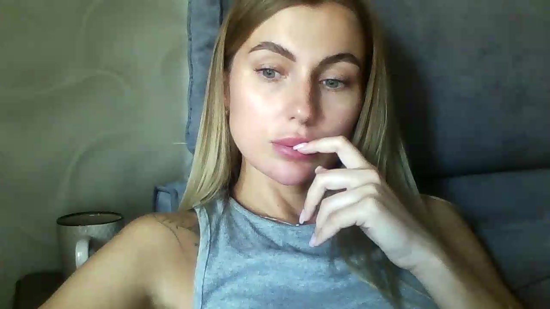 Gallery image thumbnail from SofiaSimons's myfreecams stream on, 07/11/2026, 13:23 image 8 of 20