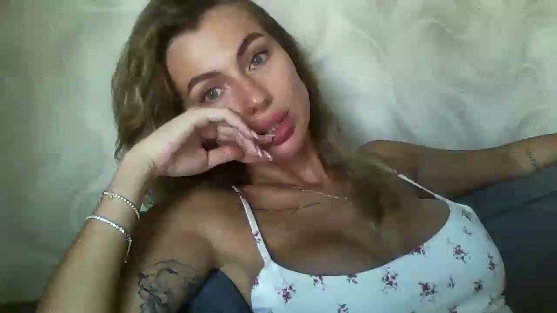Gallery image thumbnail from SofiaSimons's myfreecams stream on, 07/16/2026, 07:33 image 6 of 20