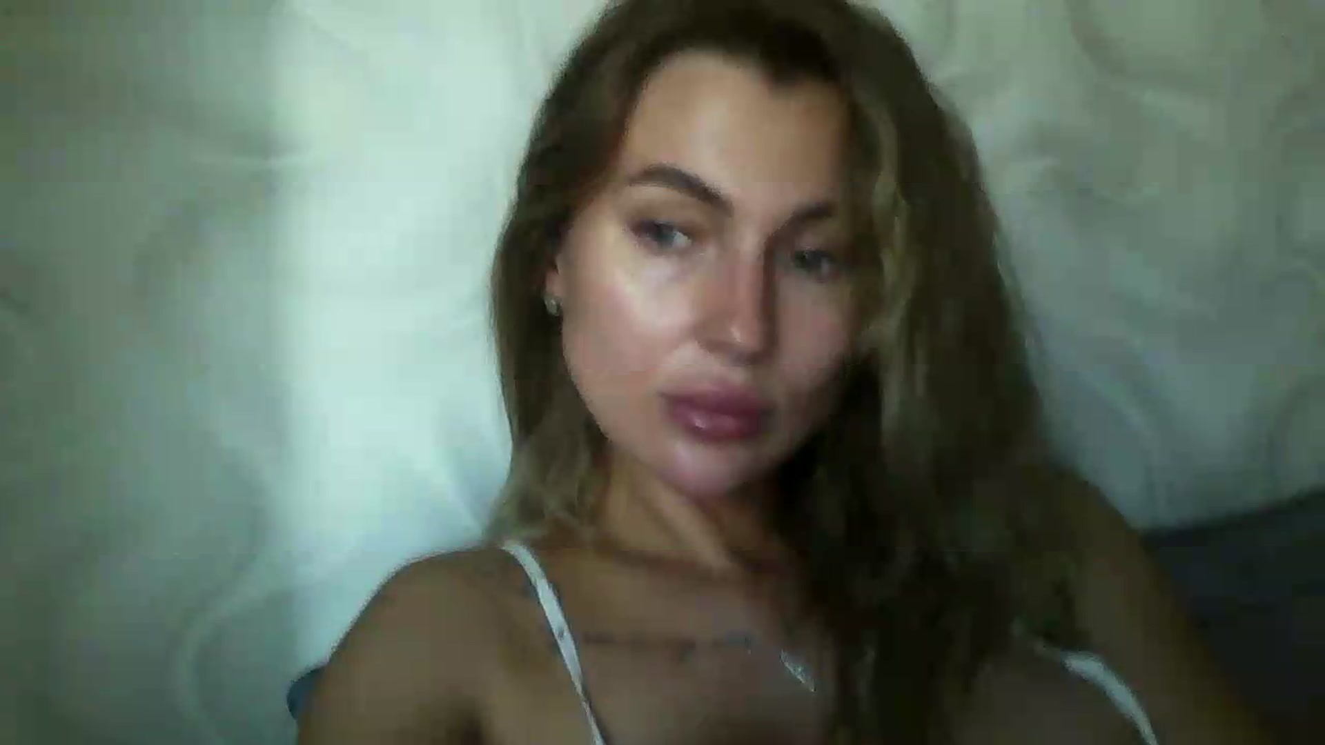 Gallery image thumbnail from SofiaSimons's myfreecams stream on, 07/16/2026, 08:39 image 14 of 20