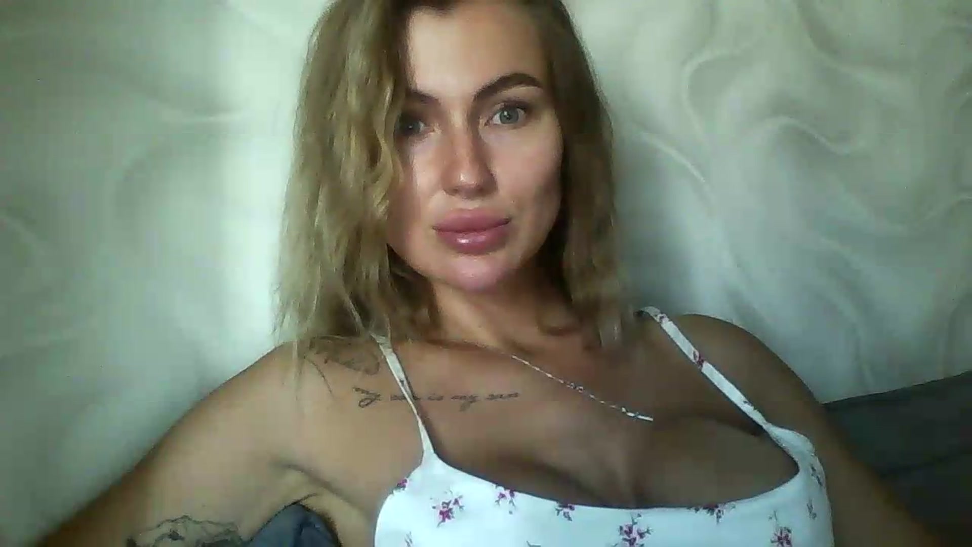 Gallery image thumbnail from SofiaSimons's myfreecams stream on, 07/16/2026, 08:39 image 17 of 20