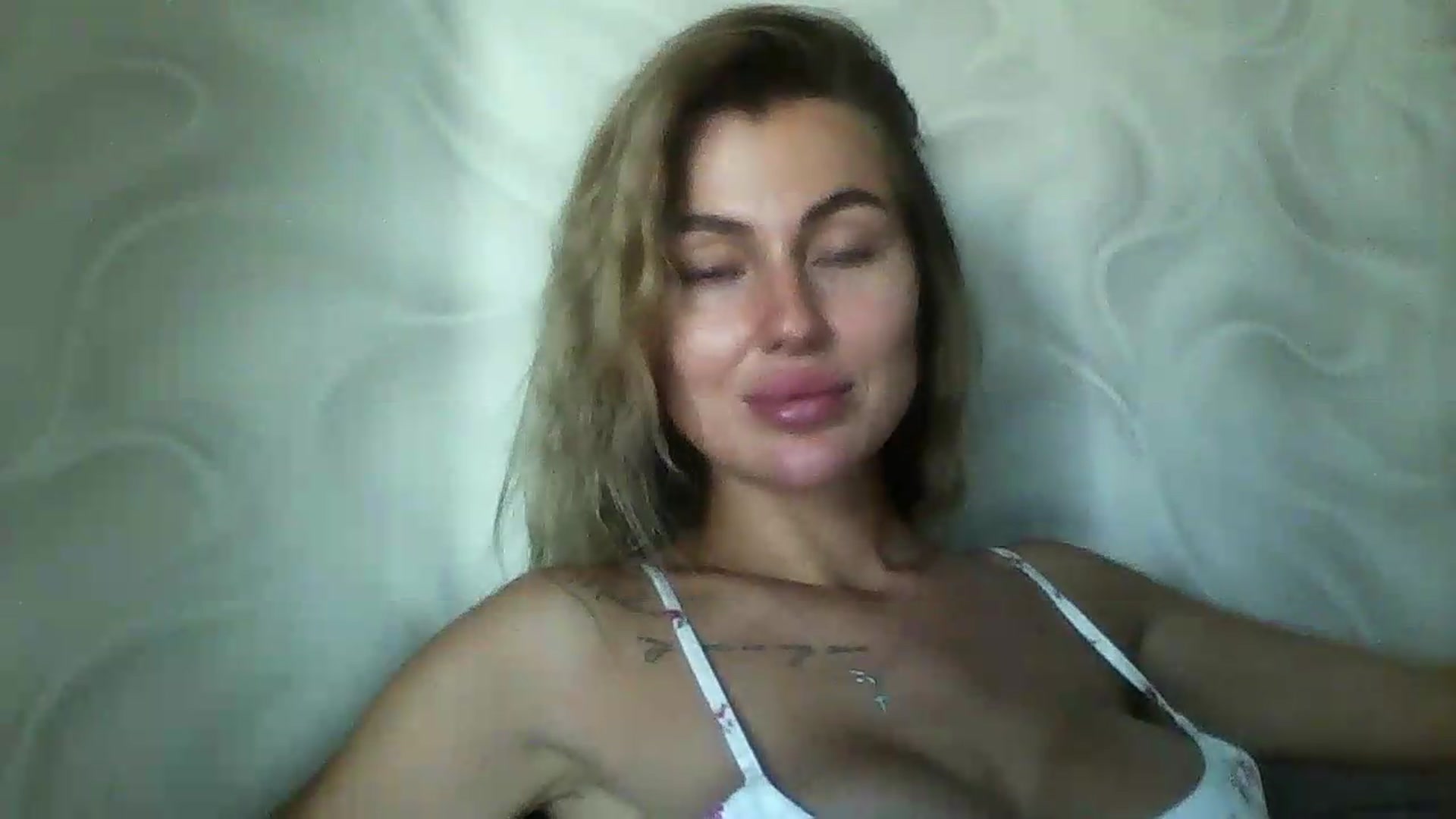 Gallery image thumbnail from SofiaSimons's myfreecams stream on, 07/16/2026, 09:54 image 11 of 20