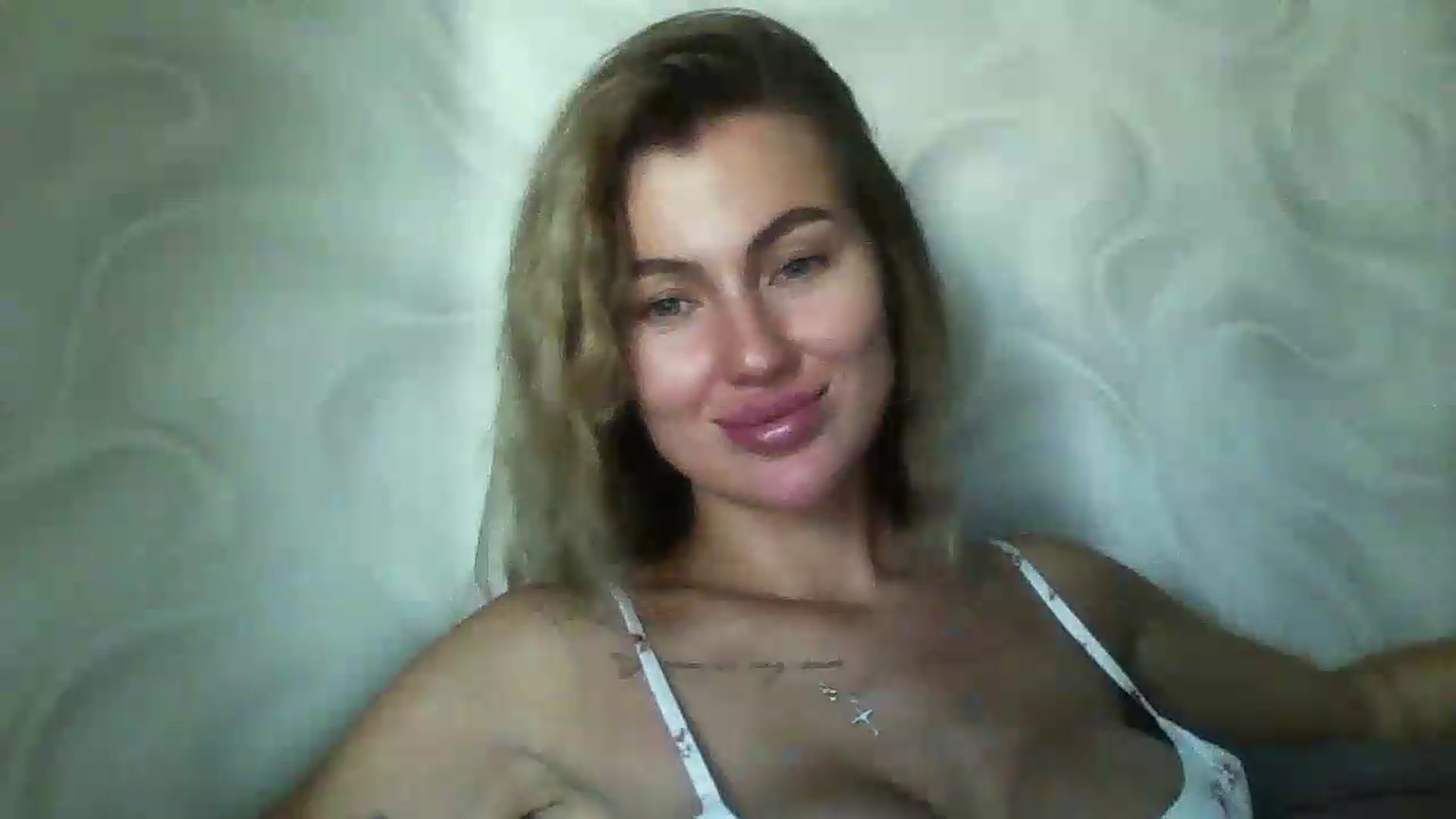 Gallery image thumbnail from SofiaSimons's myfreecams stream on, 07/16/2026, 09:54 image 12 of 20